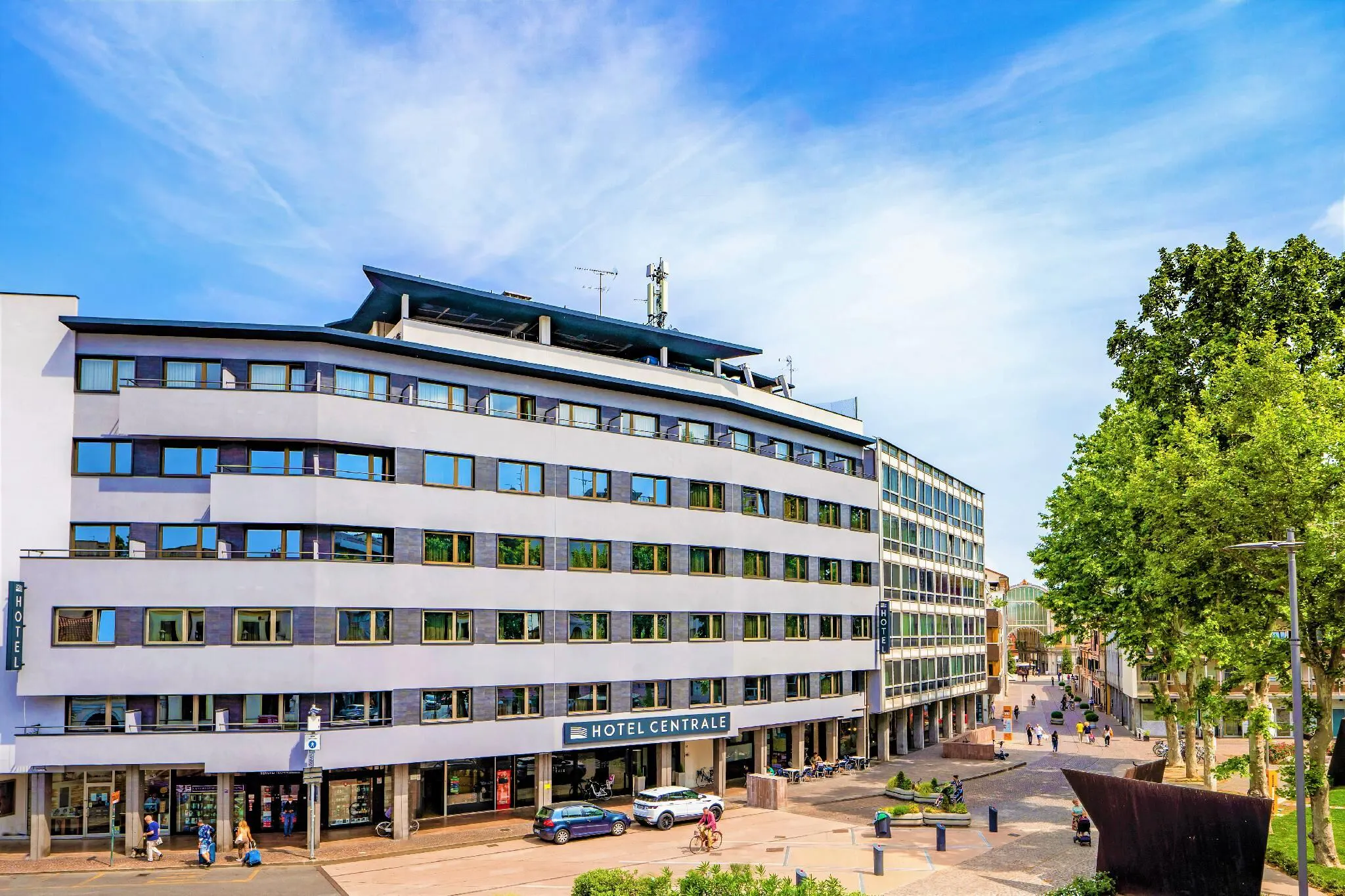 Hotel Centrale - exterior