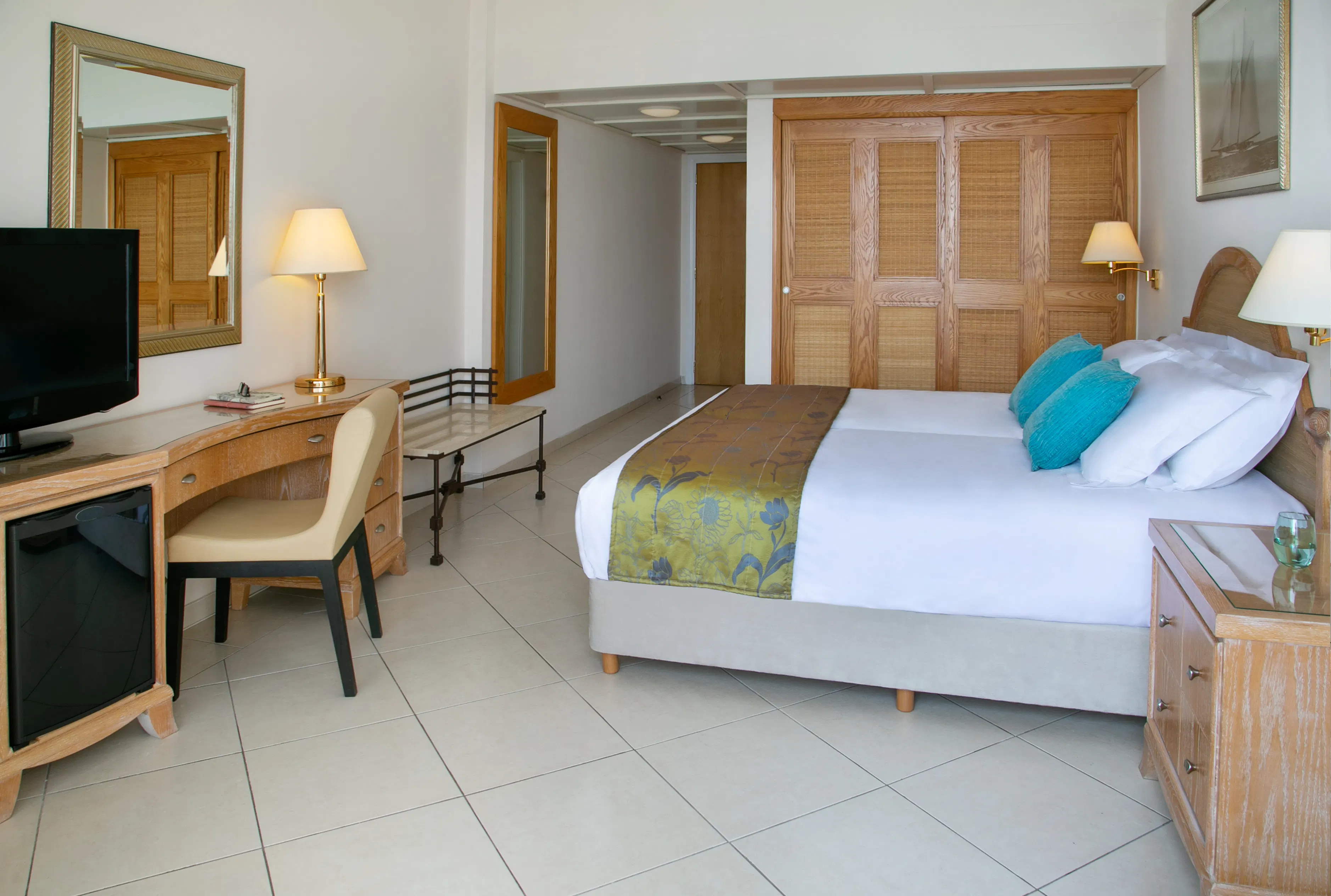 Superior Room (SeaView, Balcony)