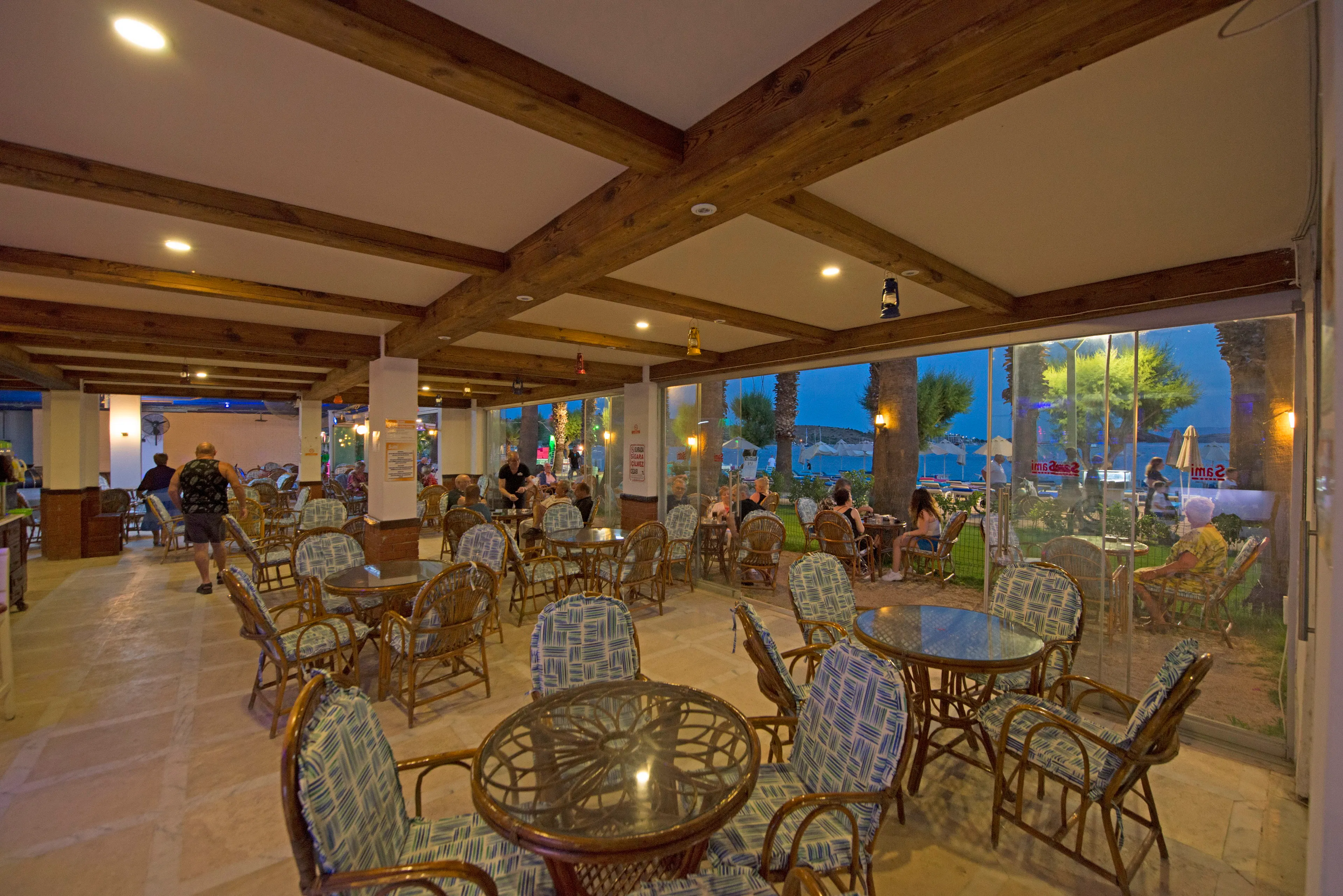 Sami Beach - foodAndBeverage