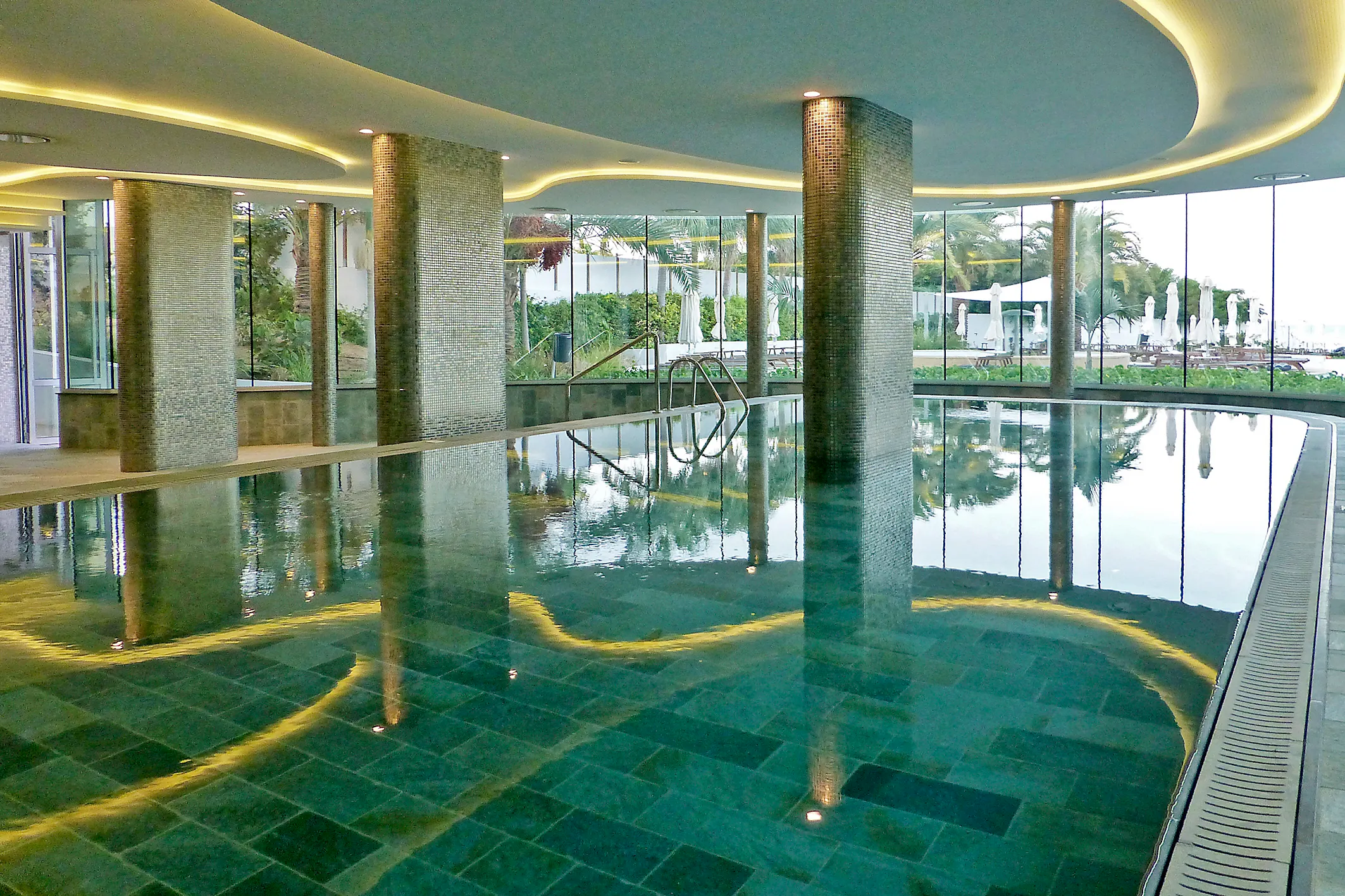 Sunrise Pearl Hotel & Spa - pool