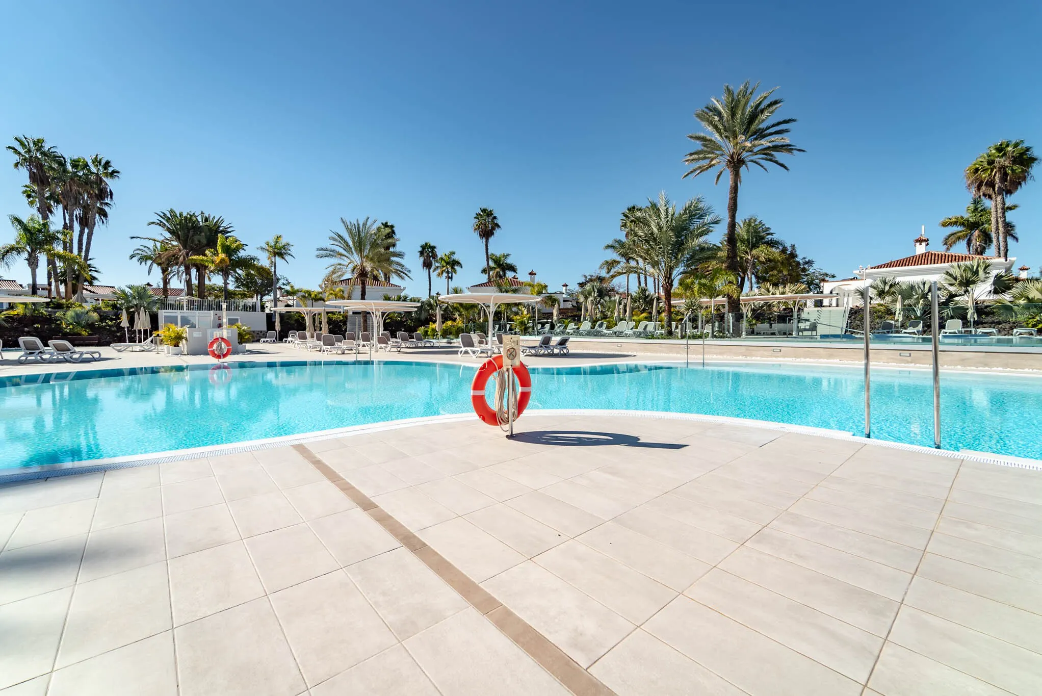 Hotel LIVVO Dunagolf Suites - pool