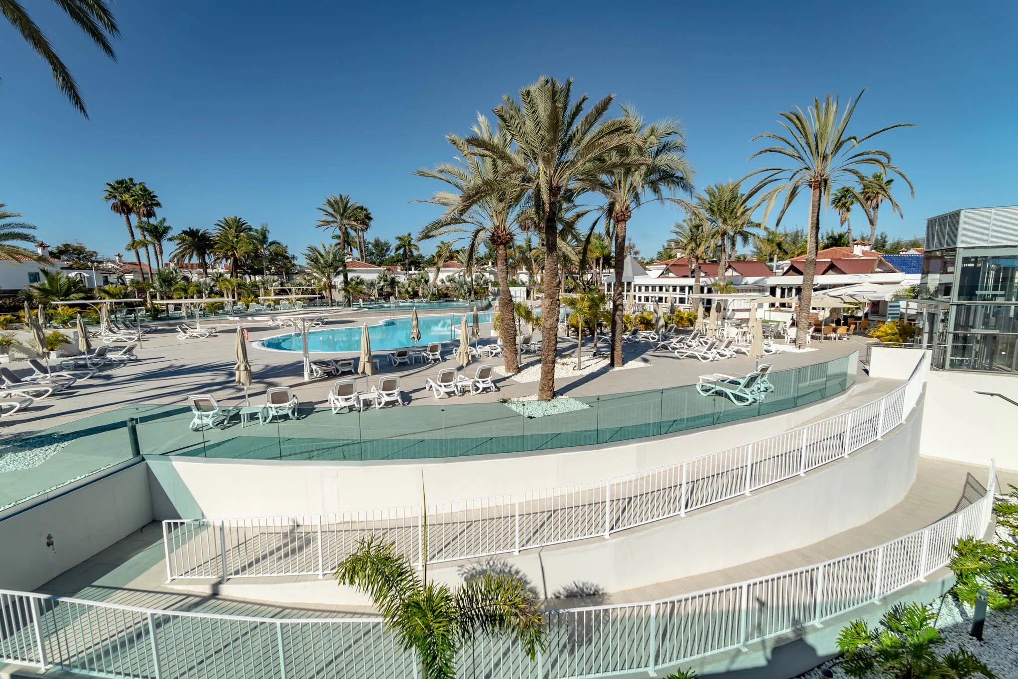 Hotel LIVVO Dunagolf Suites - pool