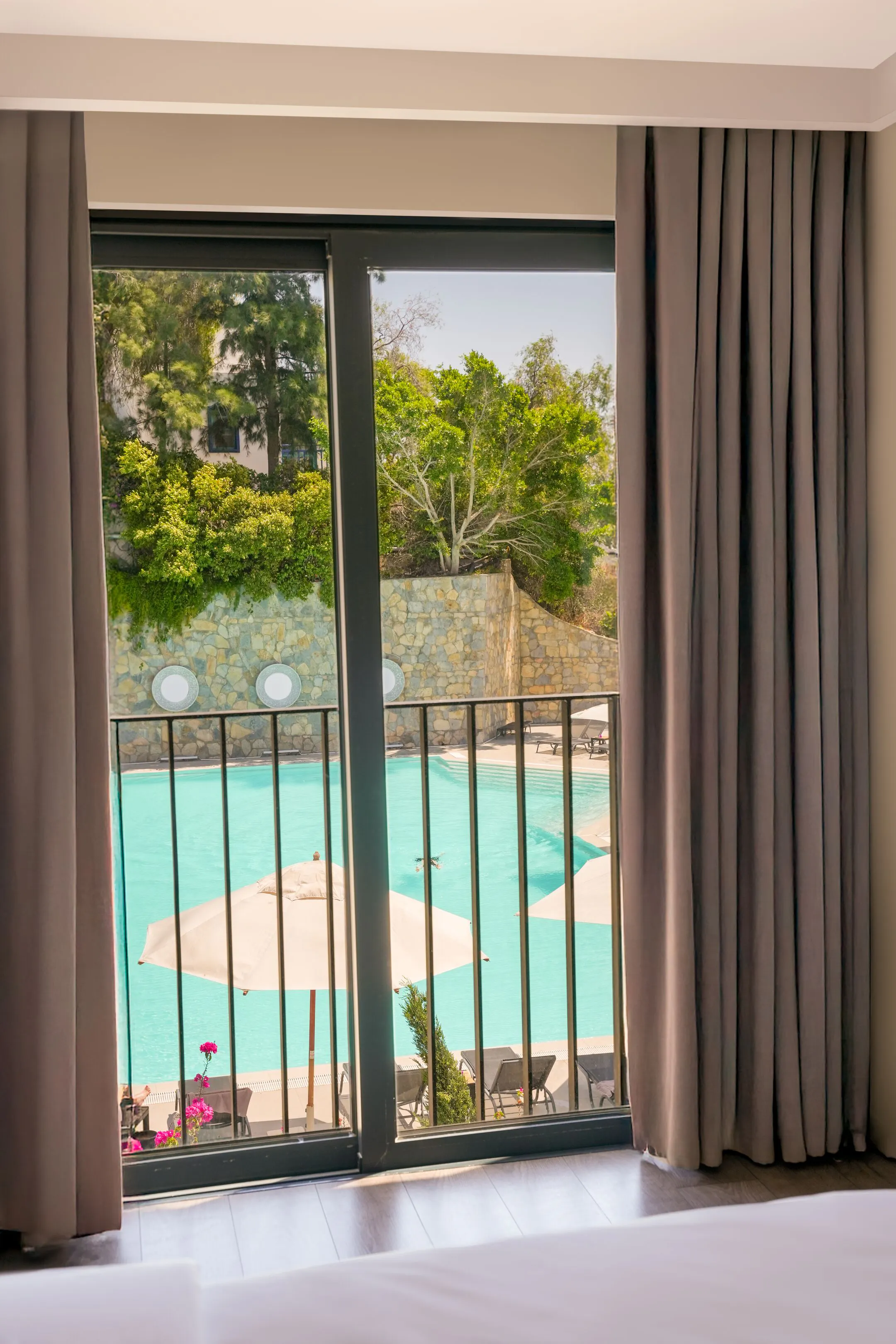 Double Pool View