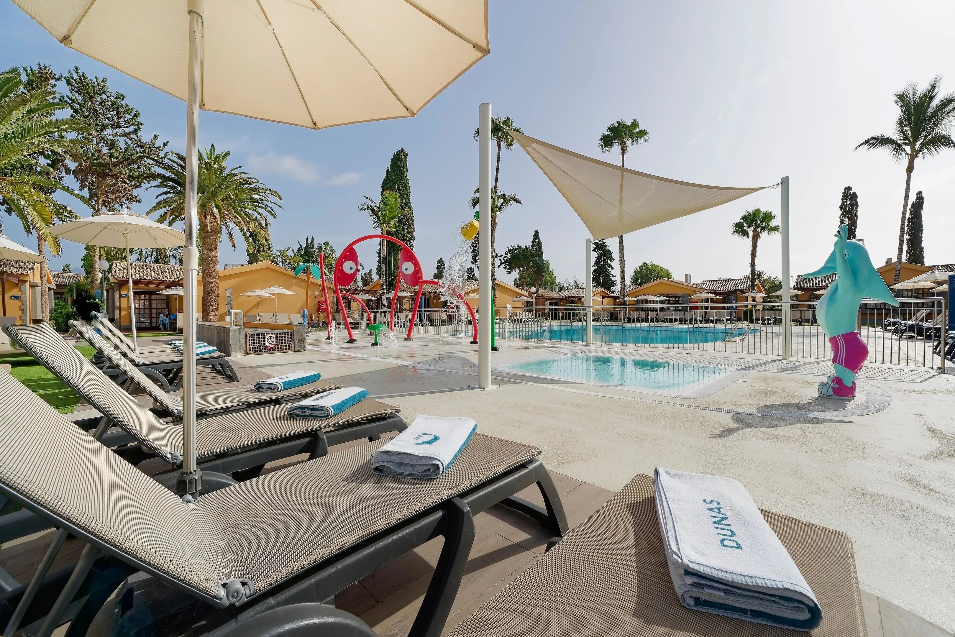 Suites & Villas by Dunas - pool