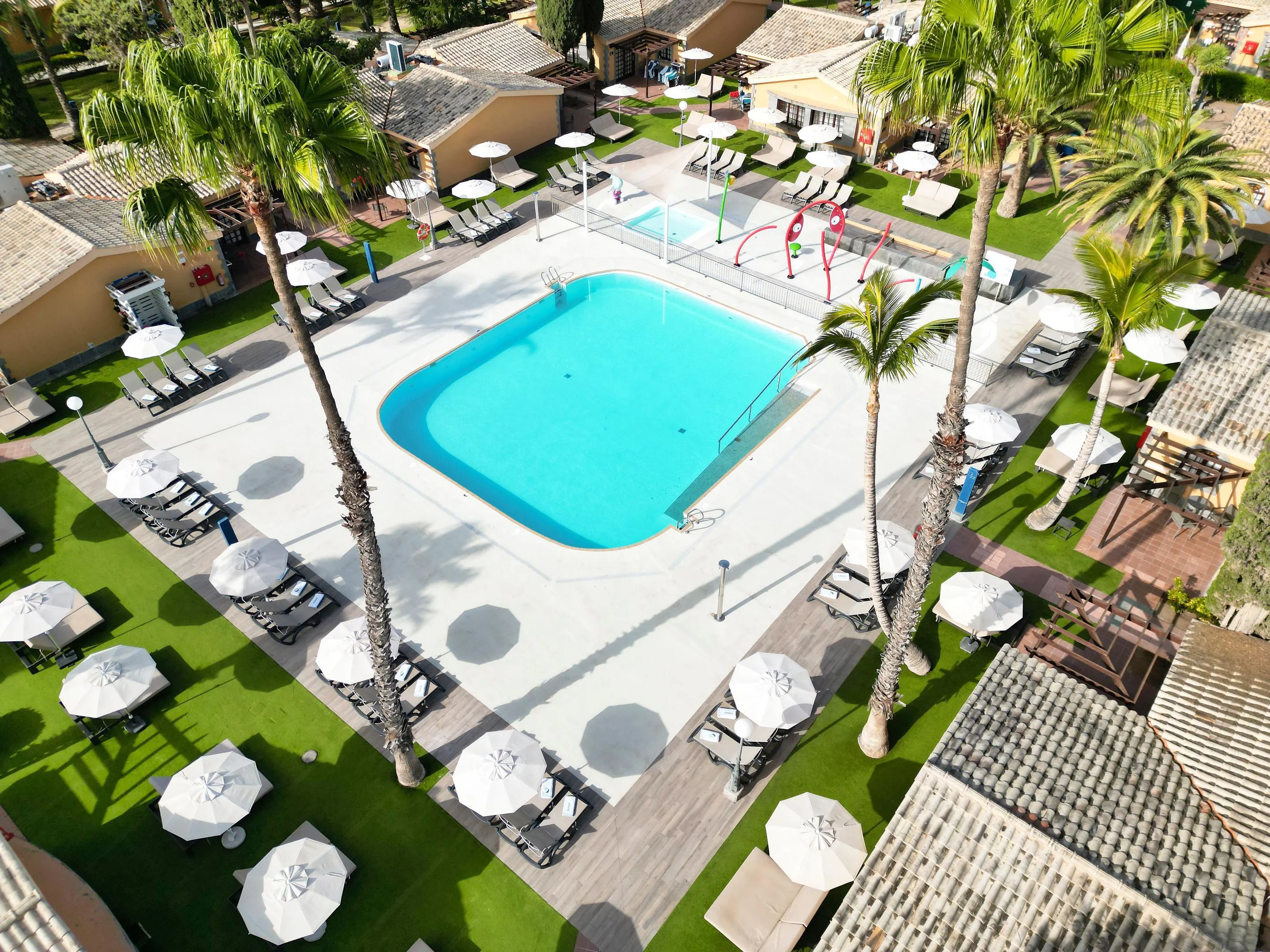 Suites & Villas by Dunas - pool