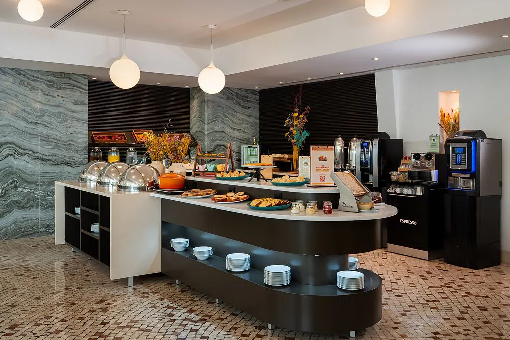HF Fénix Garden - foodAndBeverage