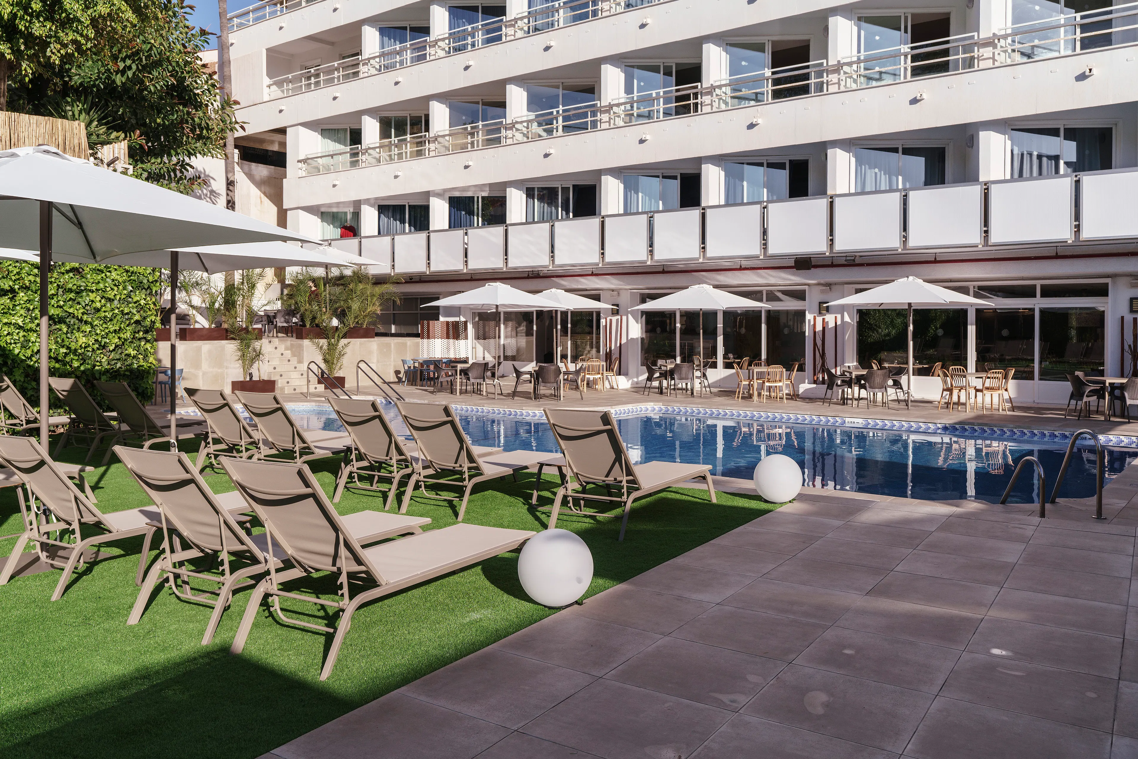 Hotel Costa Malaga by Pierre Vacances - pool