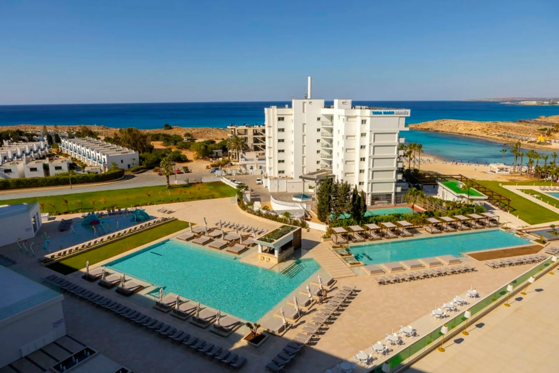 Chrysomare Beach Hotel and Resort - pool
