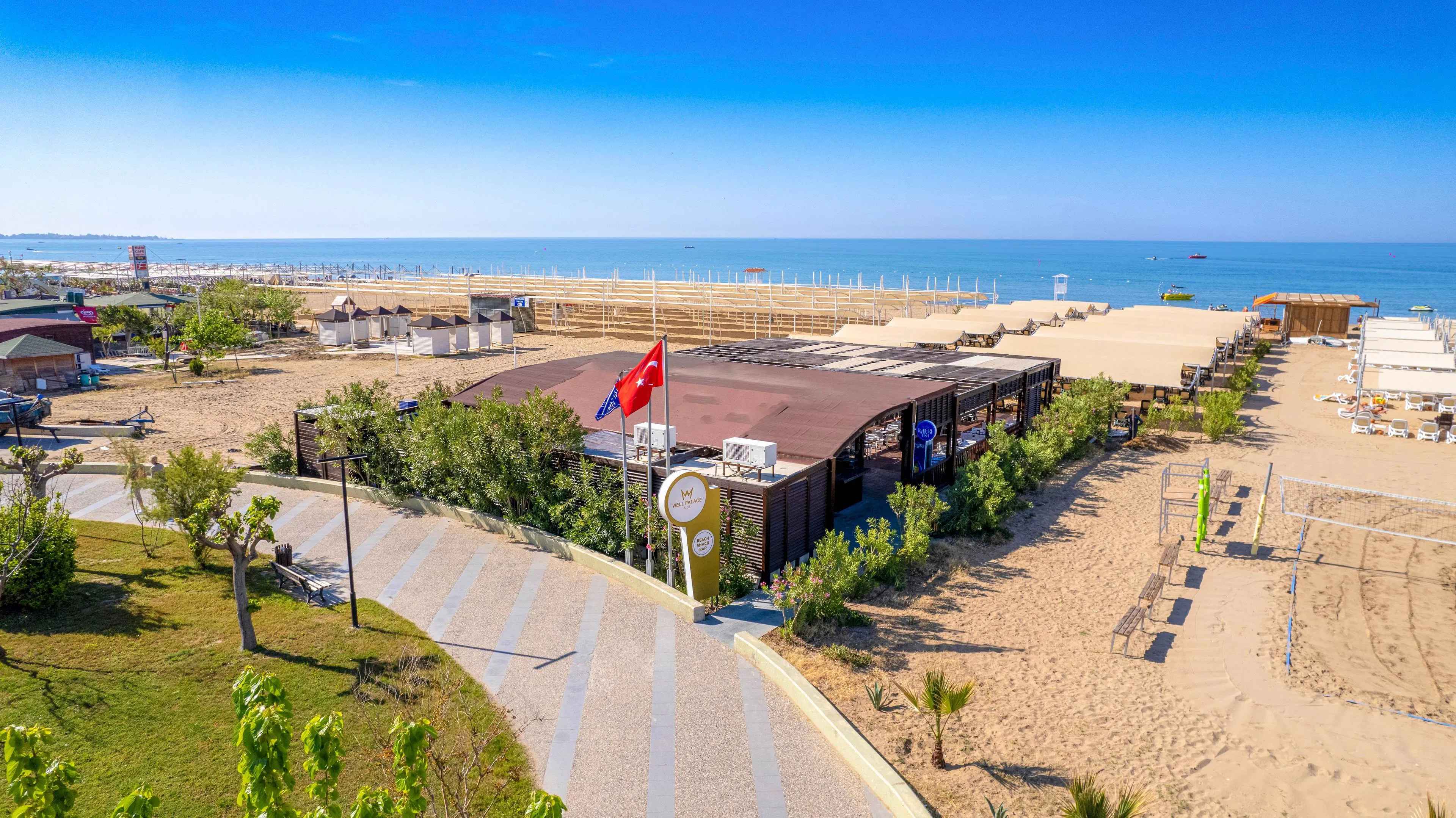 Well Palace Side - beach