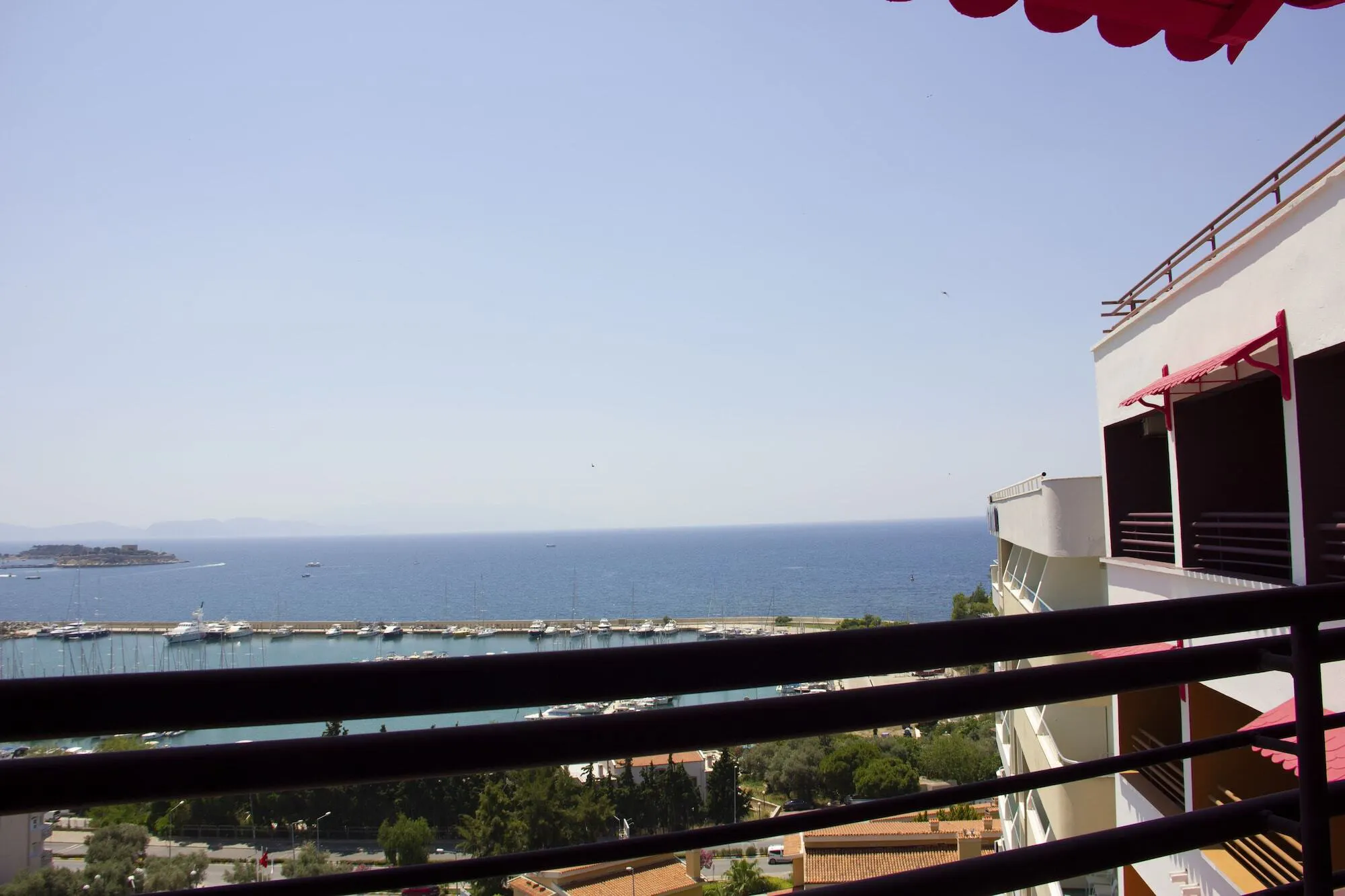 Suhan Seaport Hotel - exterior