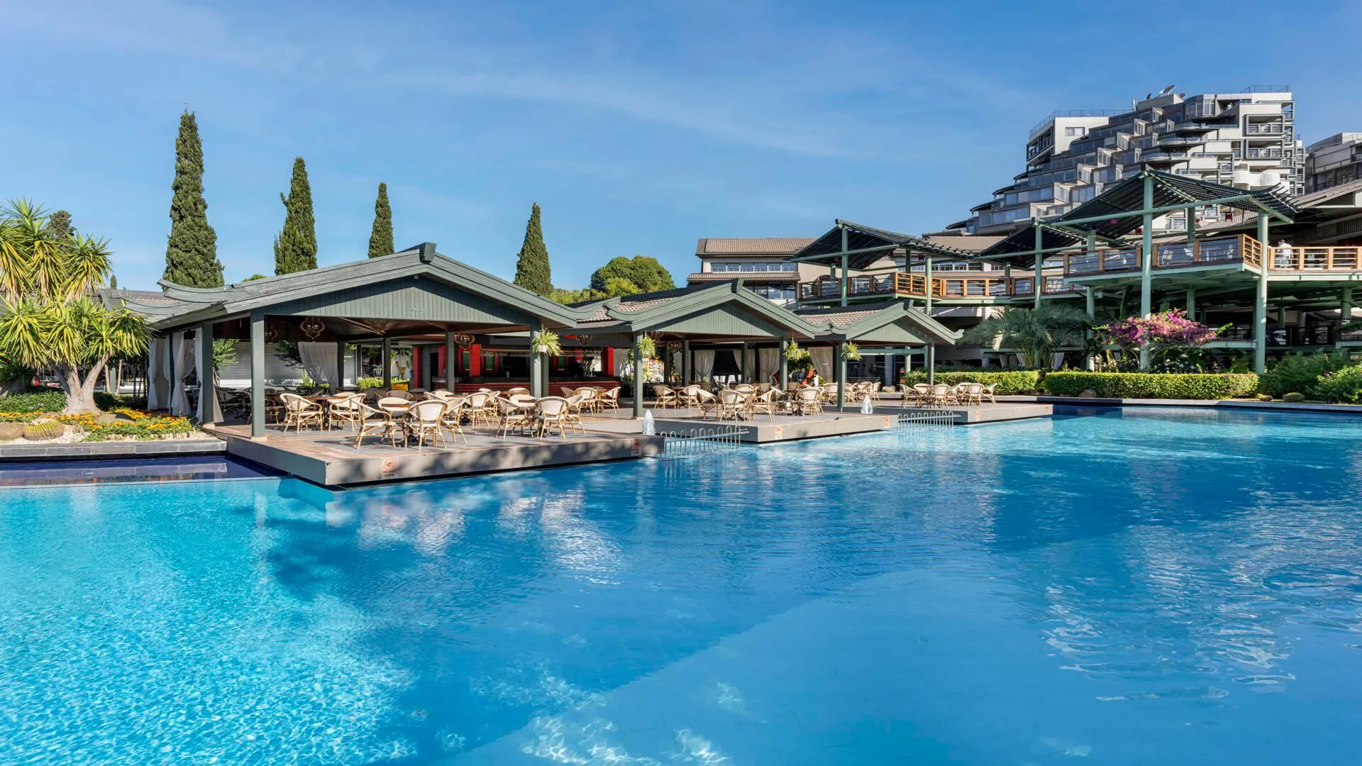 Limak Lara Deluxe Hotel & Resort - pool