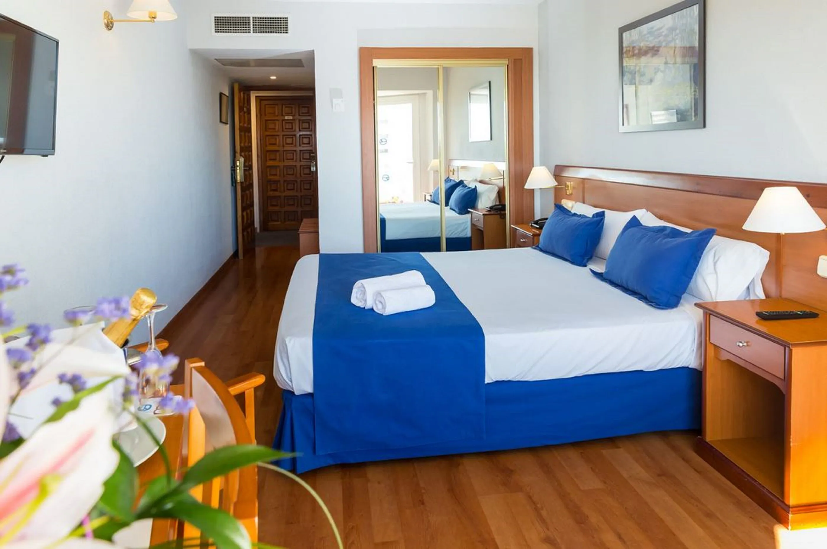 Hotel Costa Malaga by Pierre Vacances - rooms