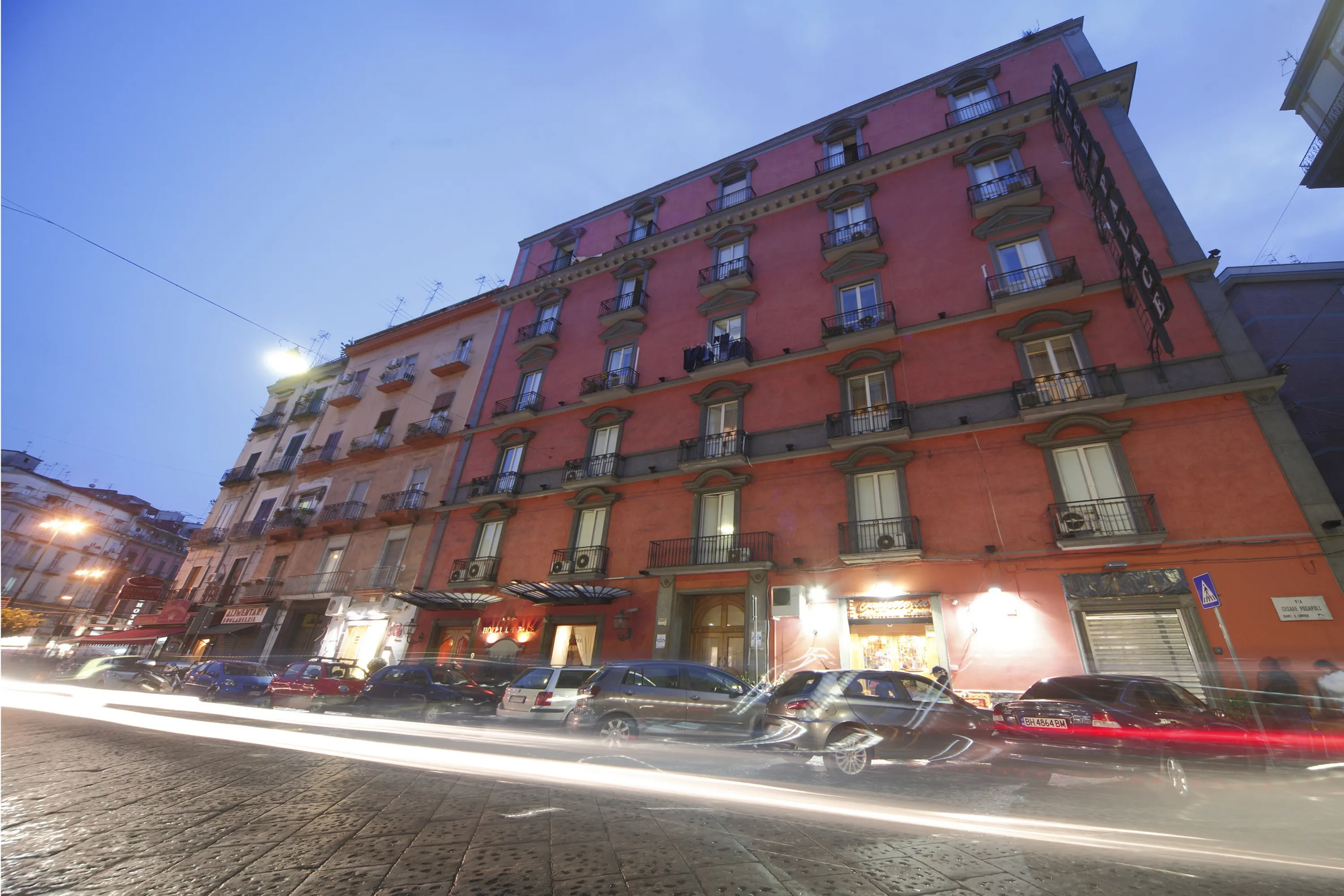 La Pace - exterior