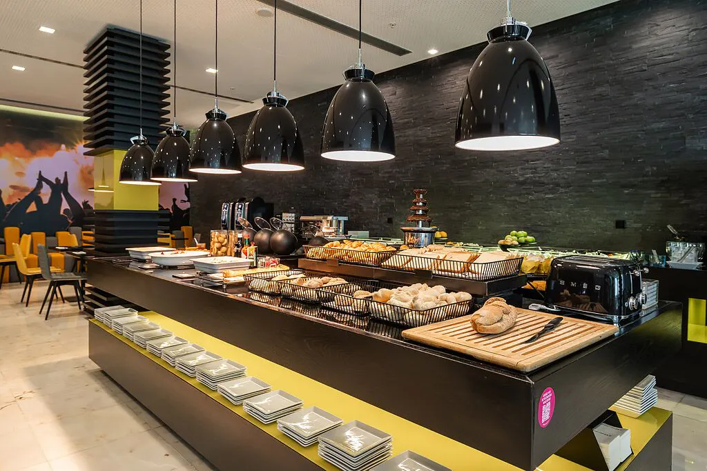 HF Fénix Music - foodAndBeverage