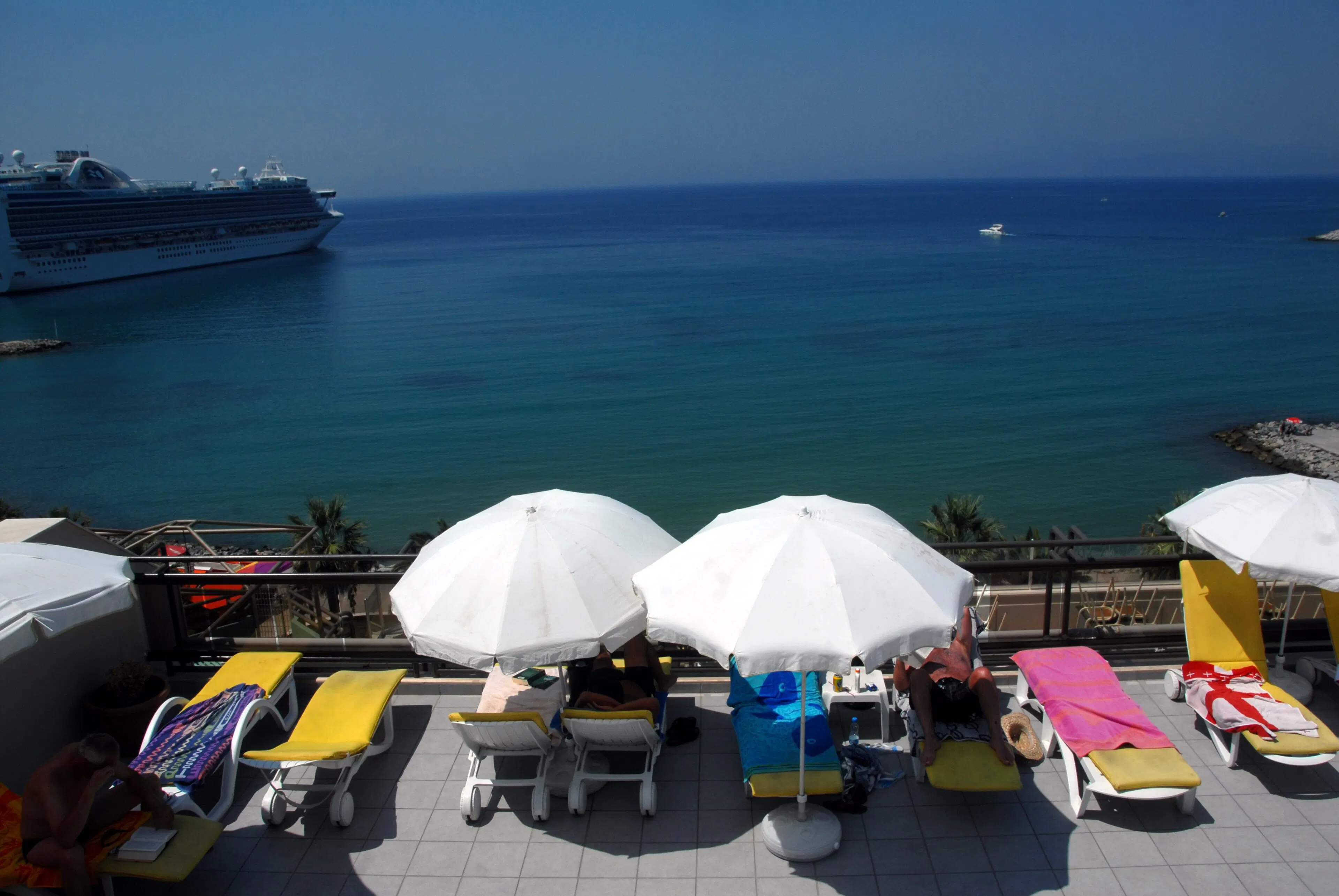 Derici Hotel - exterior