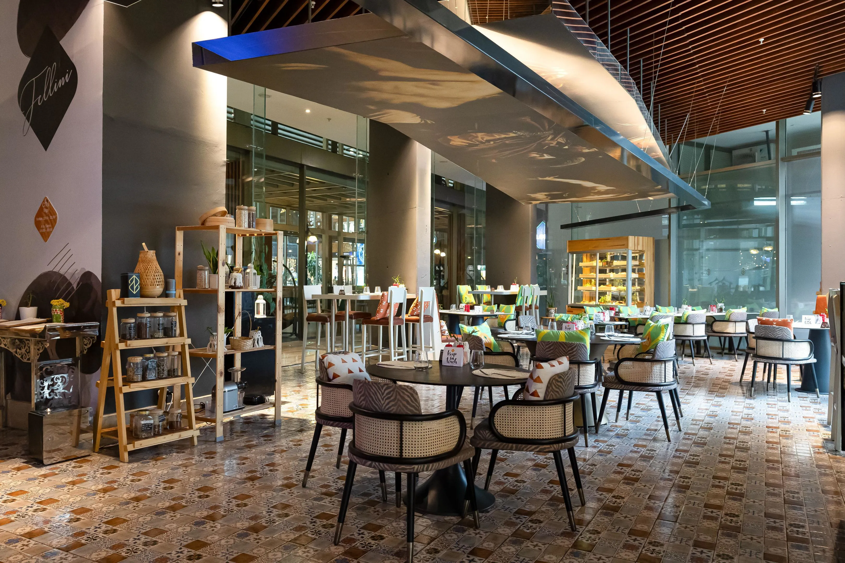 Nirvana Cosmopolitan - foodAndBeverage
