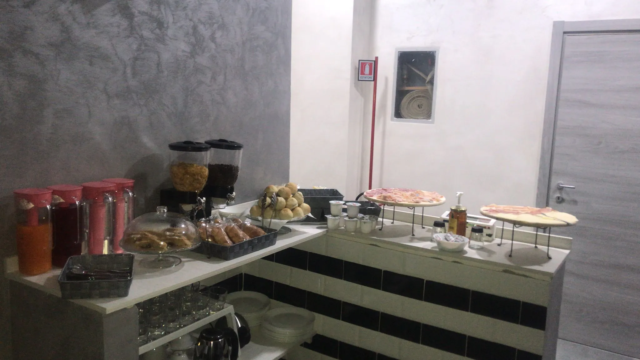 Hotel Poker - foodAndBeverage