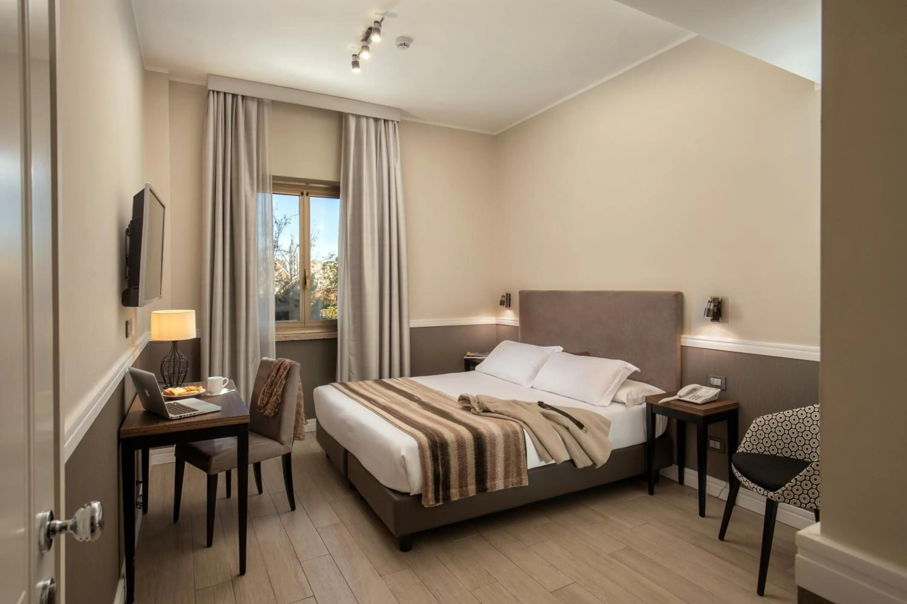 Fragrance St. Peter - rooms