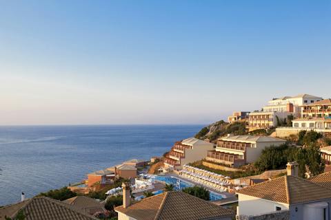 Apostolata Island Resort & SPA