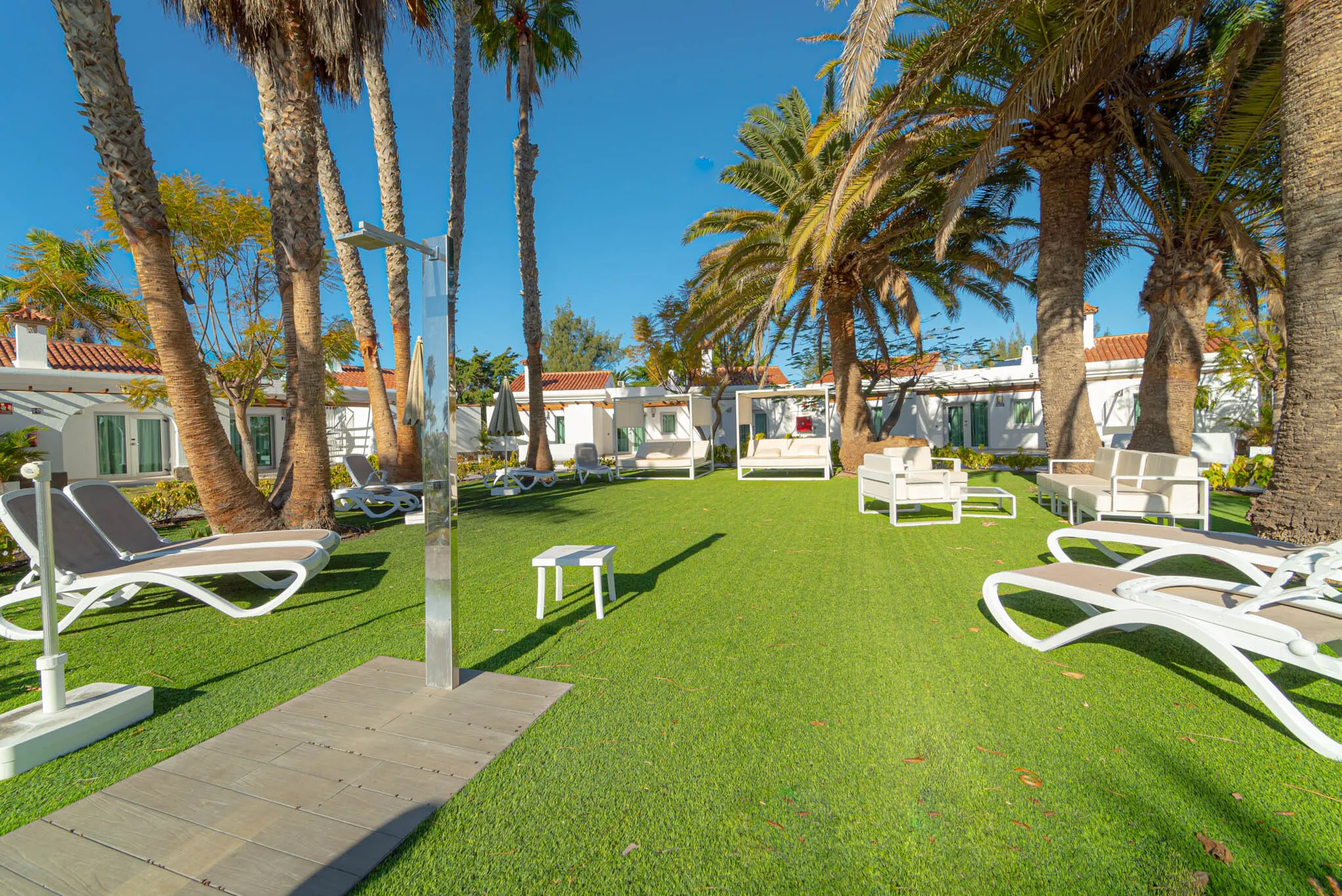 Hotel LIVVO Dunagolf Suites - exterior