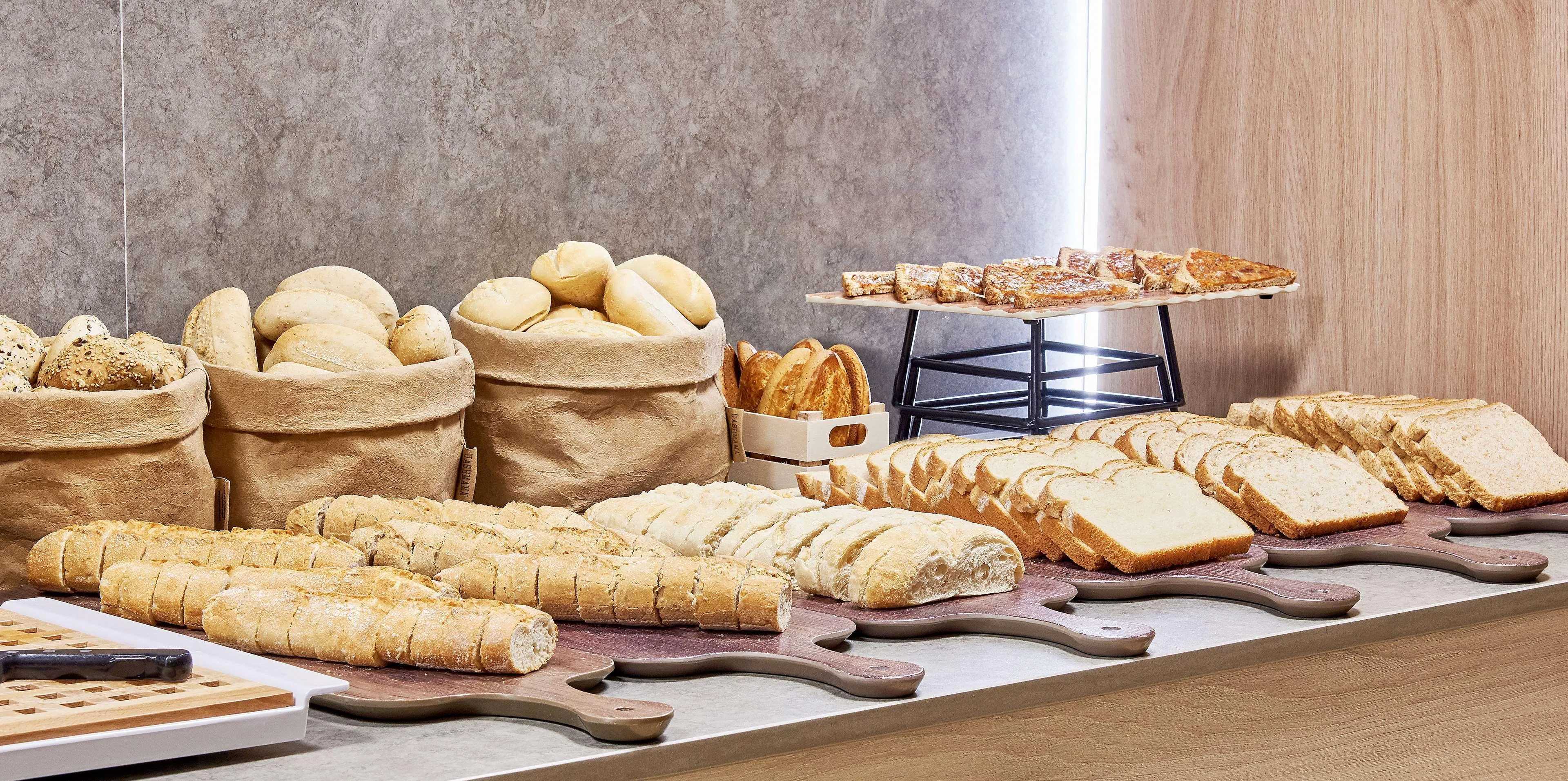 NH Imperial Playa - foodAndBeverage