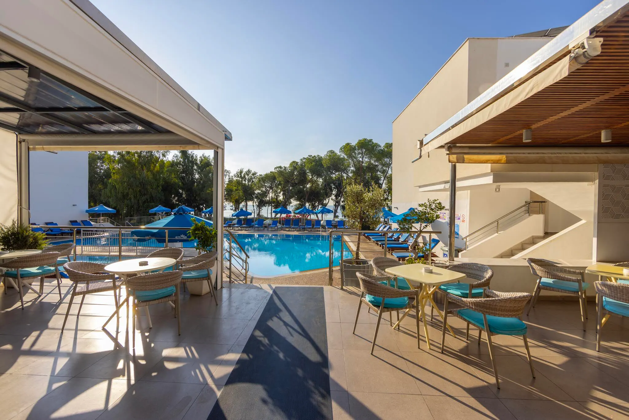 Park Beach Hotel - pool