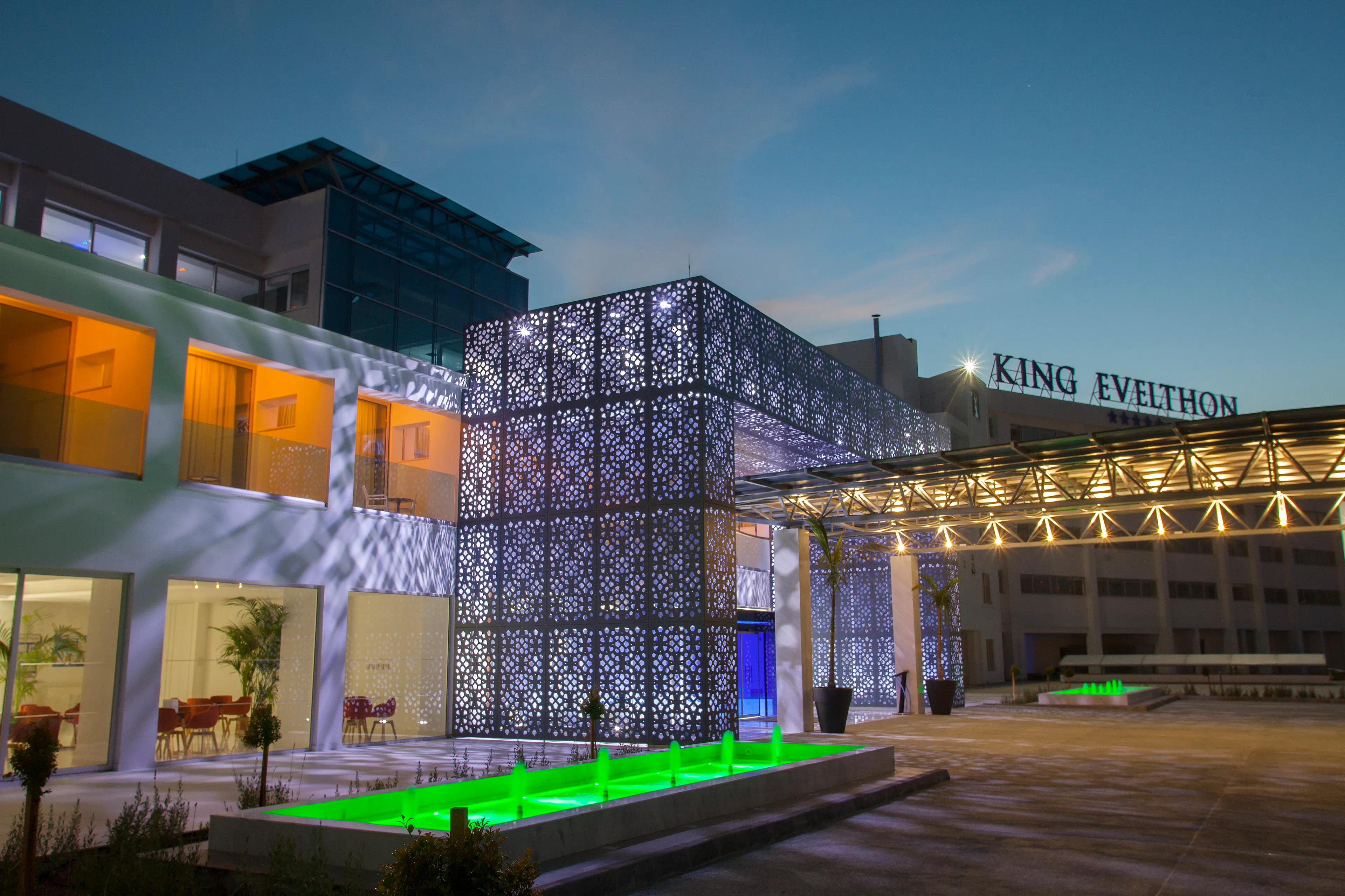 King Evelthon Beach Hotel and Resort - exterior