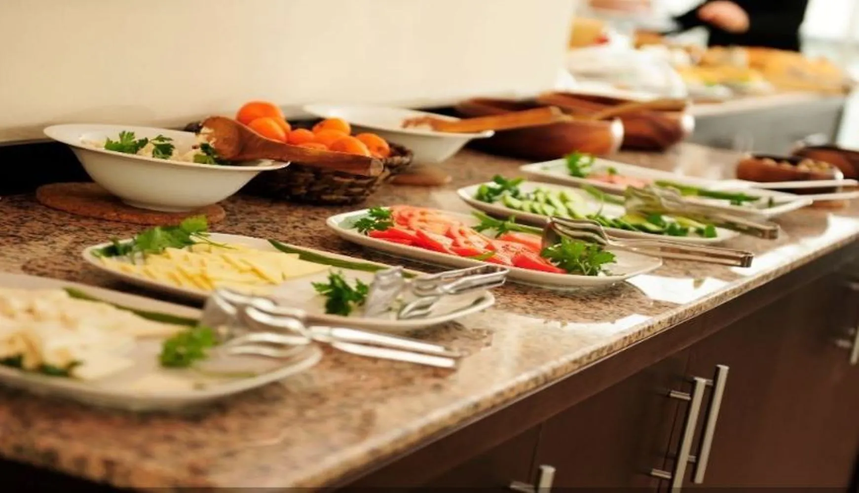Üstün Alsancak - foodAndBeverage