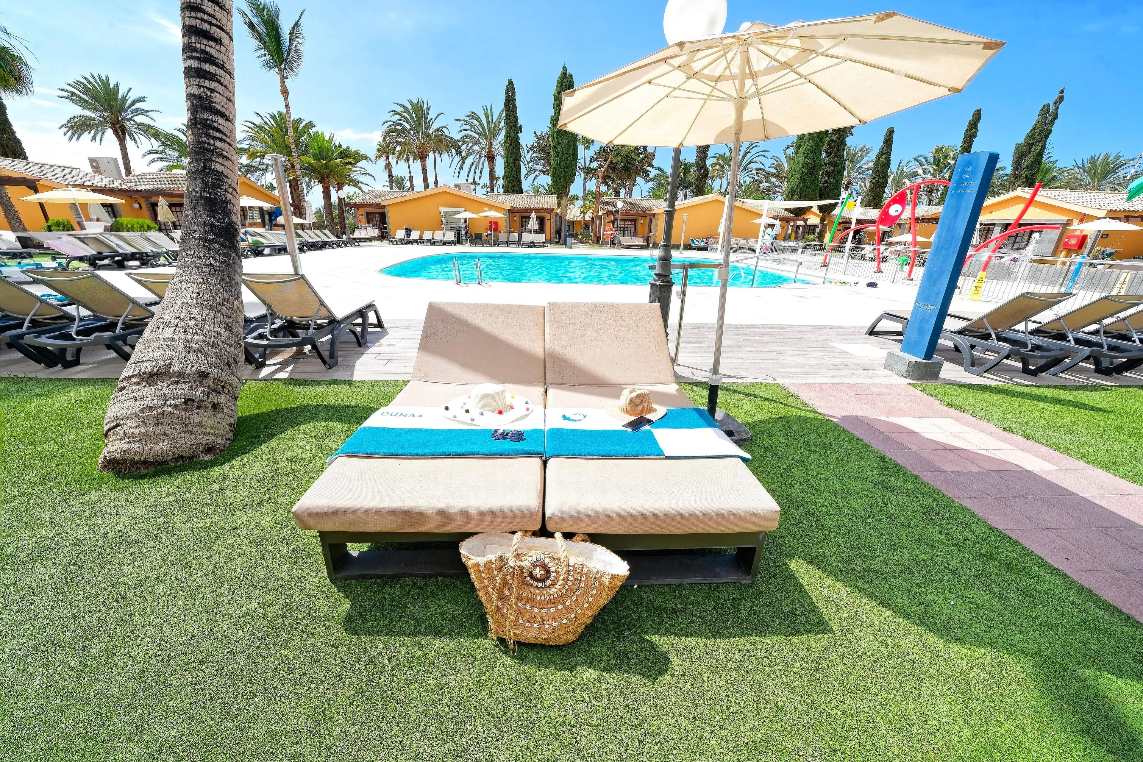 Suites & Villas by Dunas - pool