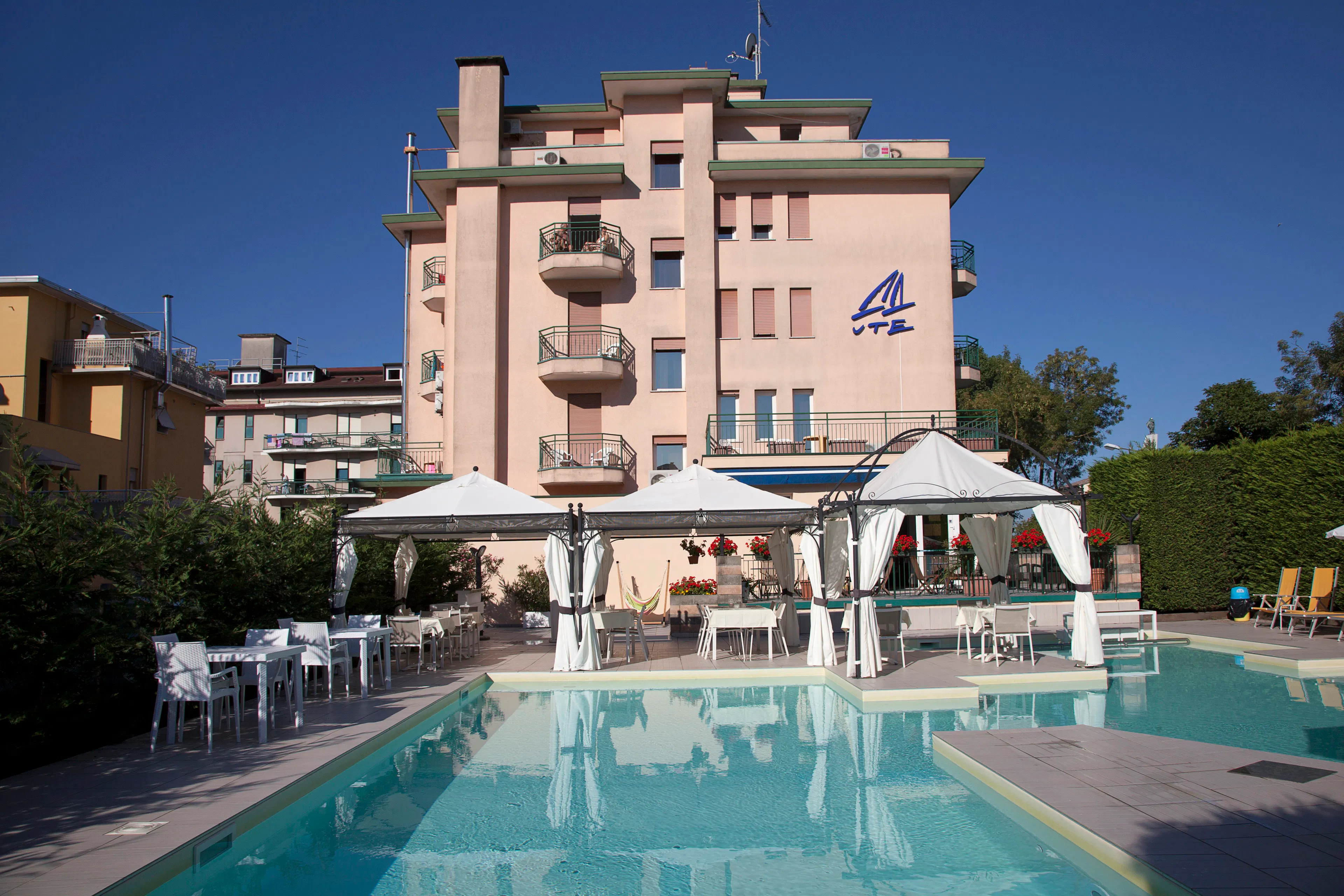 Hotel Ute - pool