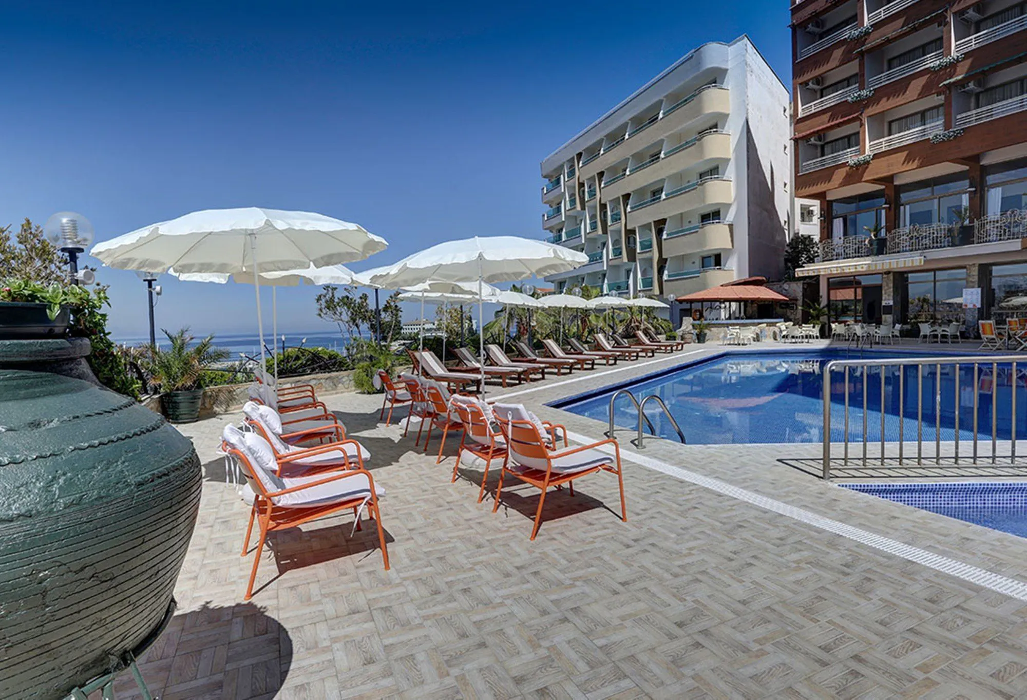 Suhan Seaport Hotel - pool