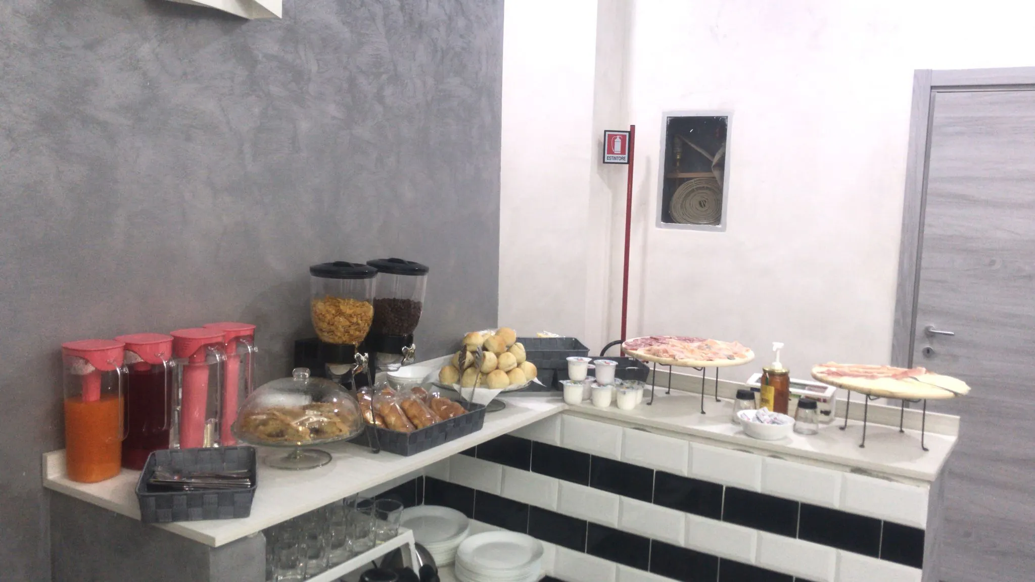Hotel Poker - foodAndBeverage