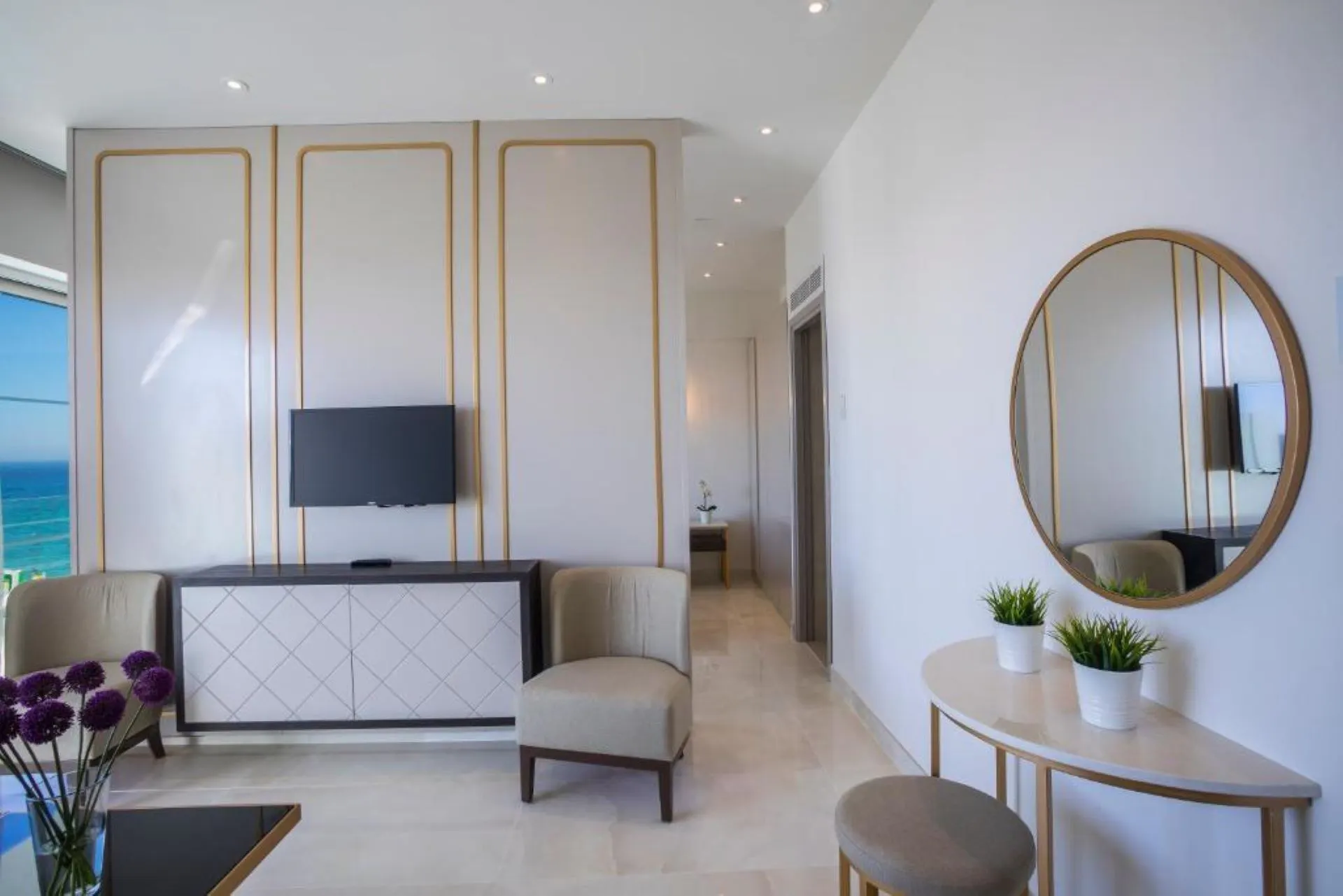 Constantinos The Great Beach Hotel - facilities