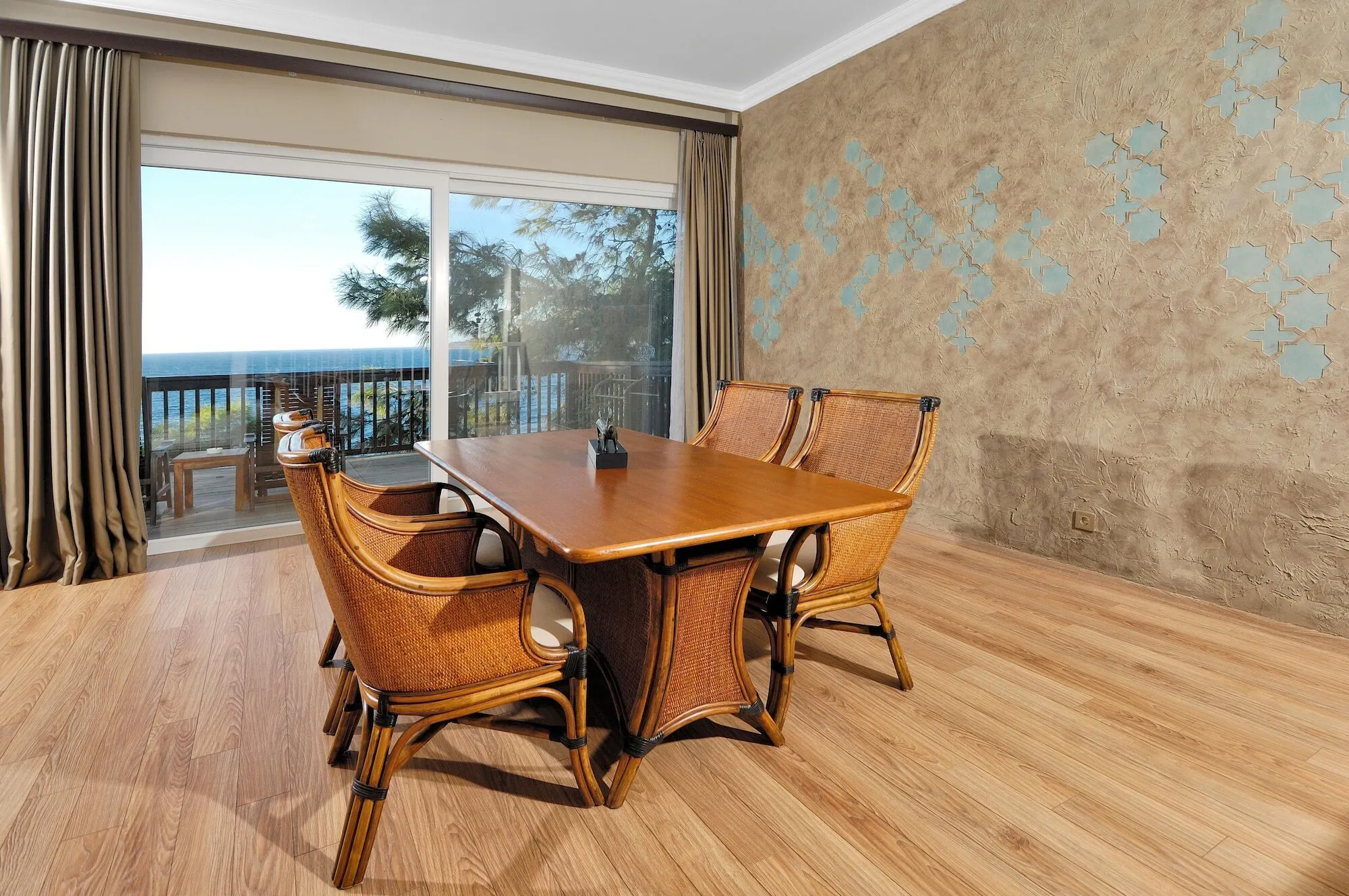 Sarpedor Boutique Hotel - foodAndBeverage