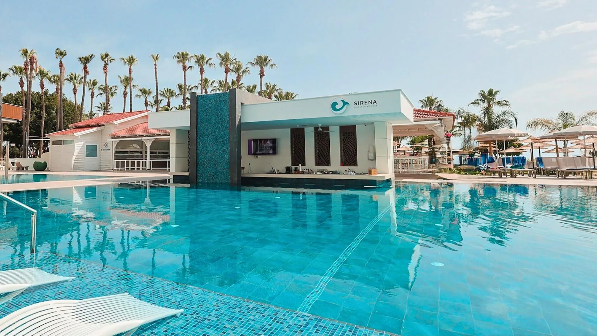 Cavo Maris Beach - pool