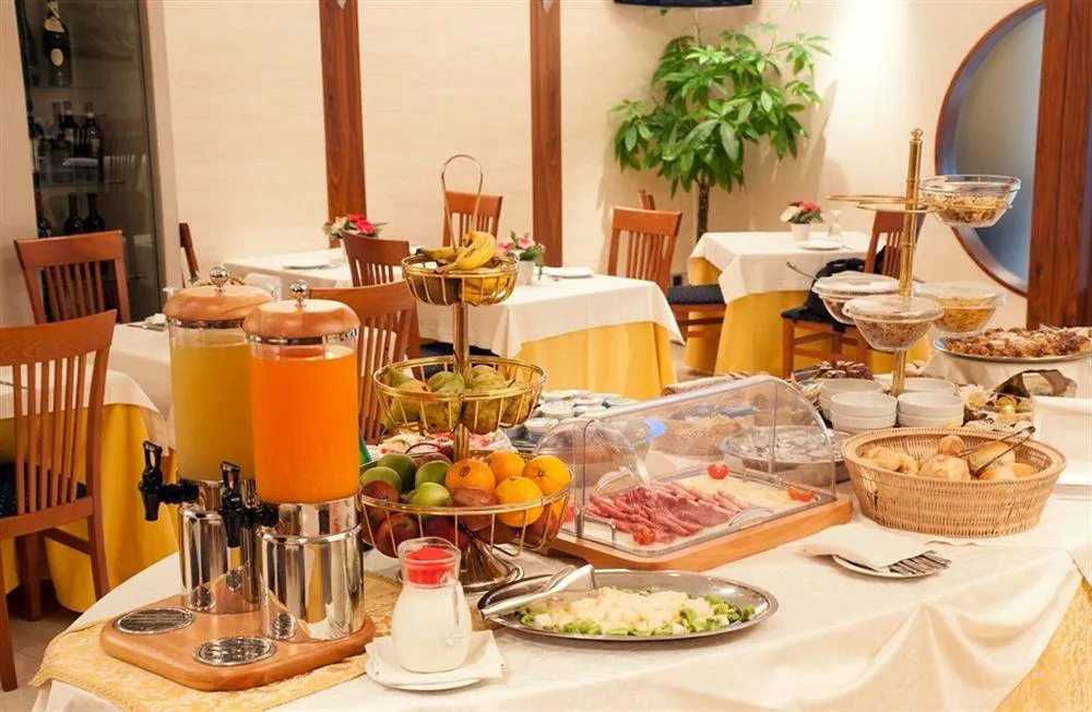 Hotel Tiempo - foodAndBeverage