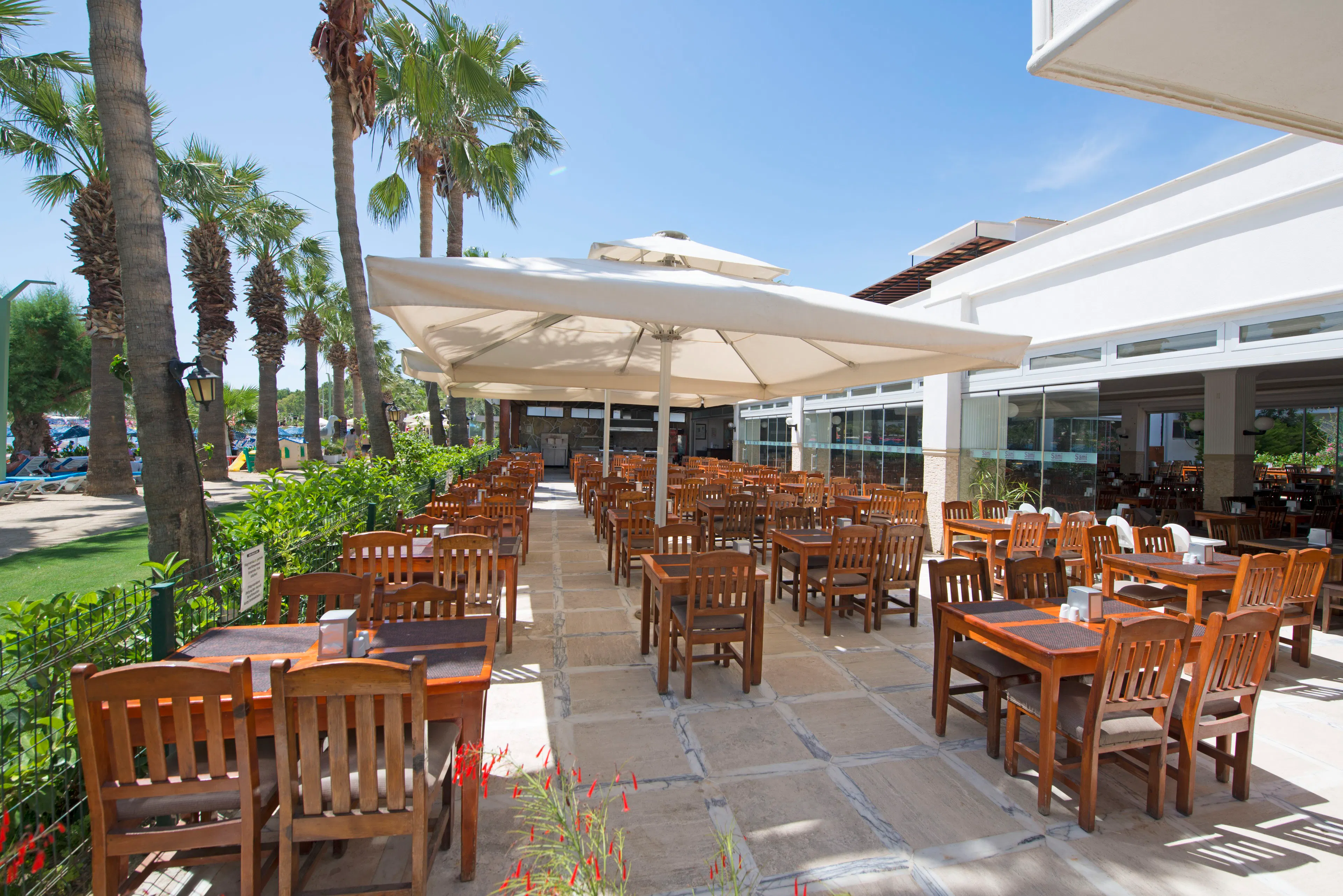 Sami Beach - foodAndBeverage