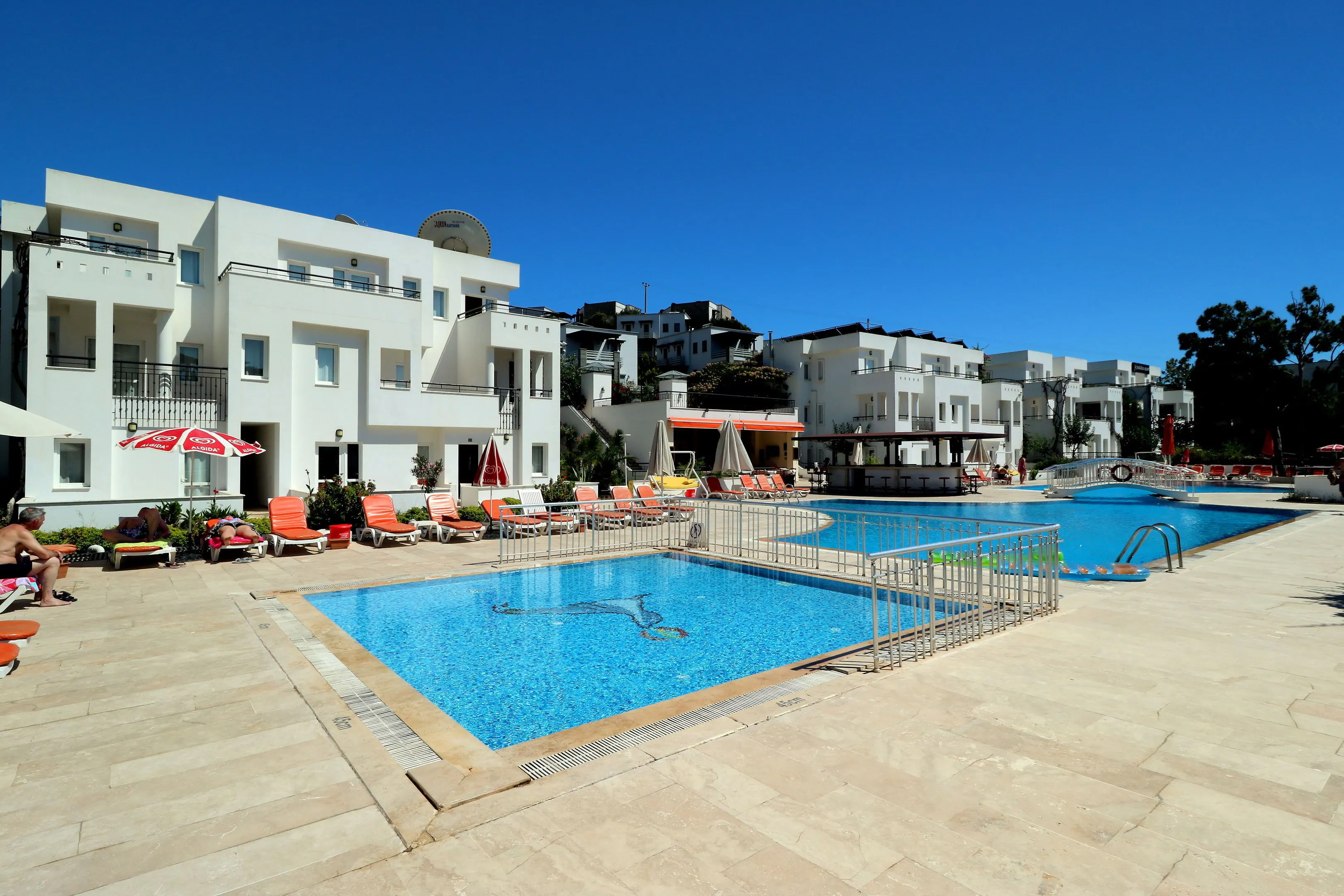 Ayaz Suites - pool