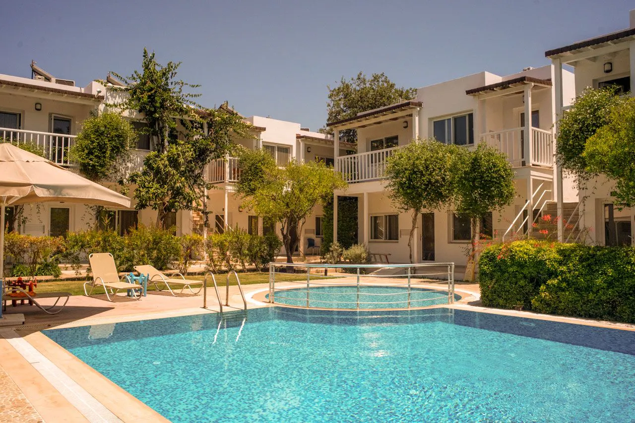 Gümüslük - pool