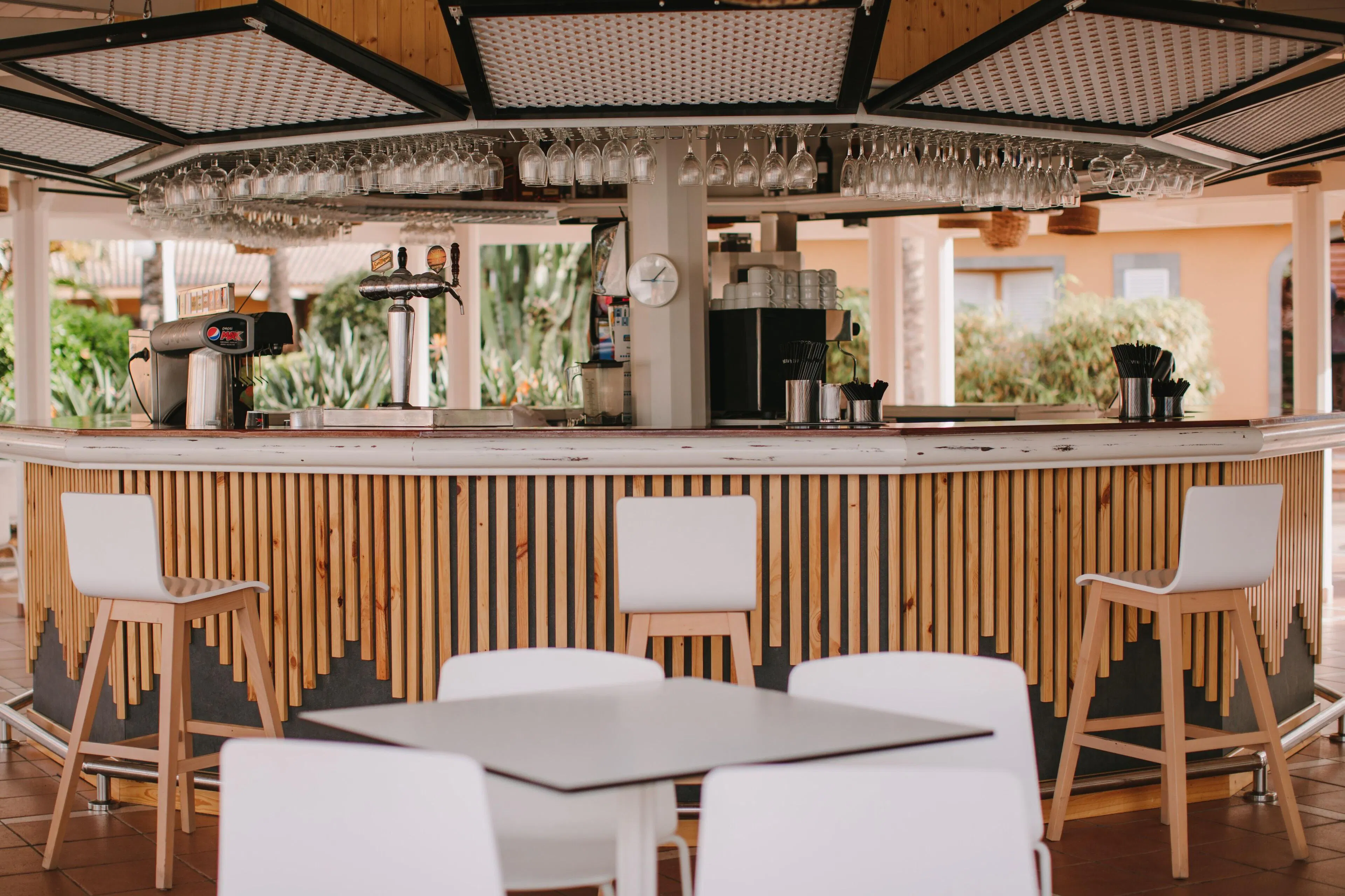 Suites & Villas by Dunas - foodAndBeverage