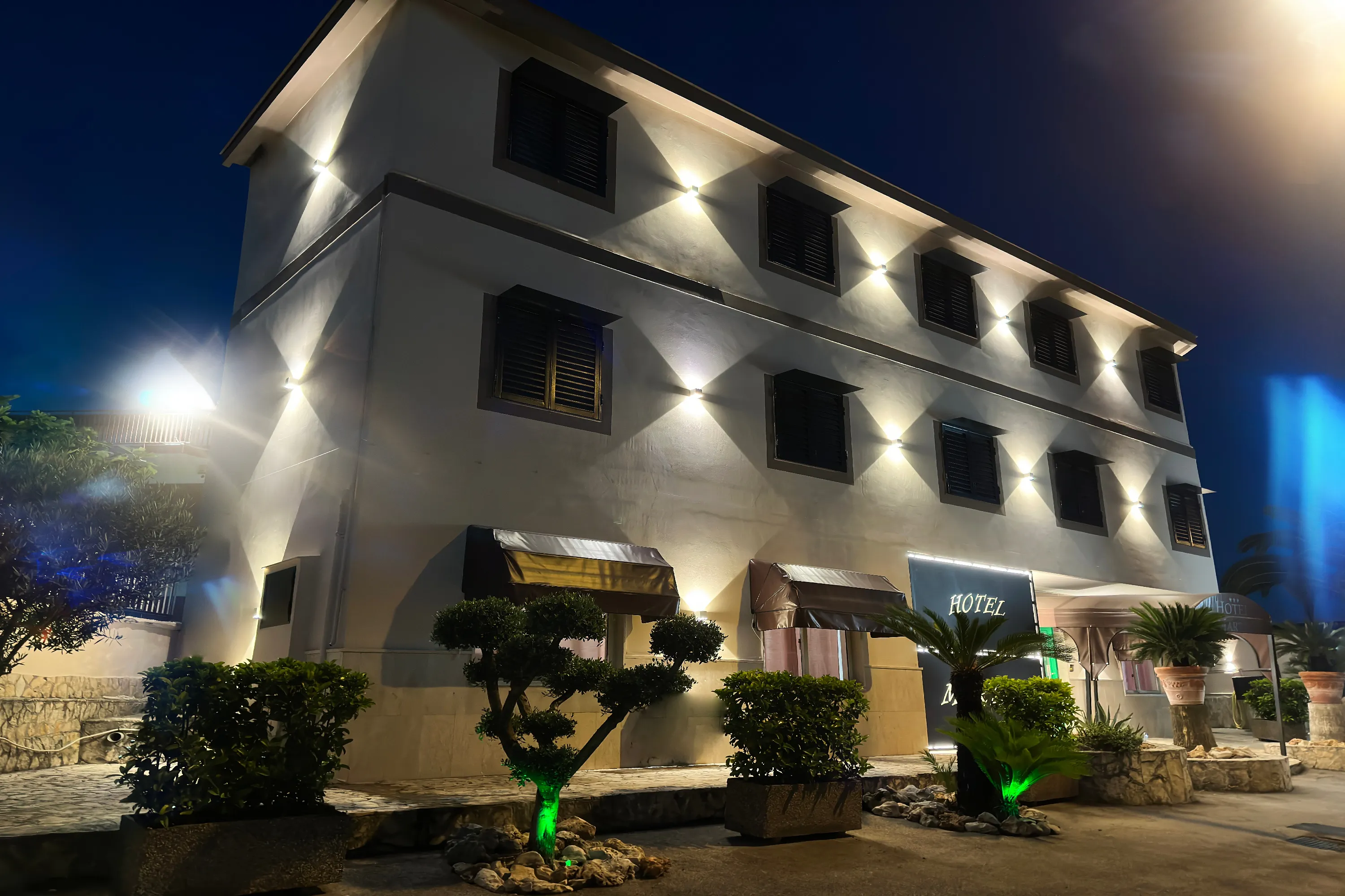 Hotel Martini - exterior