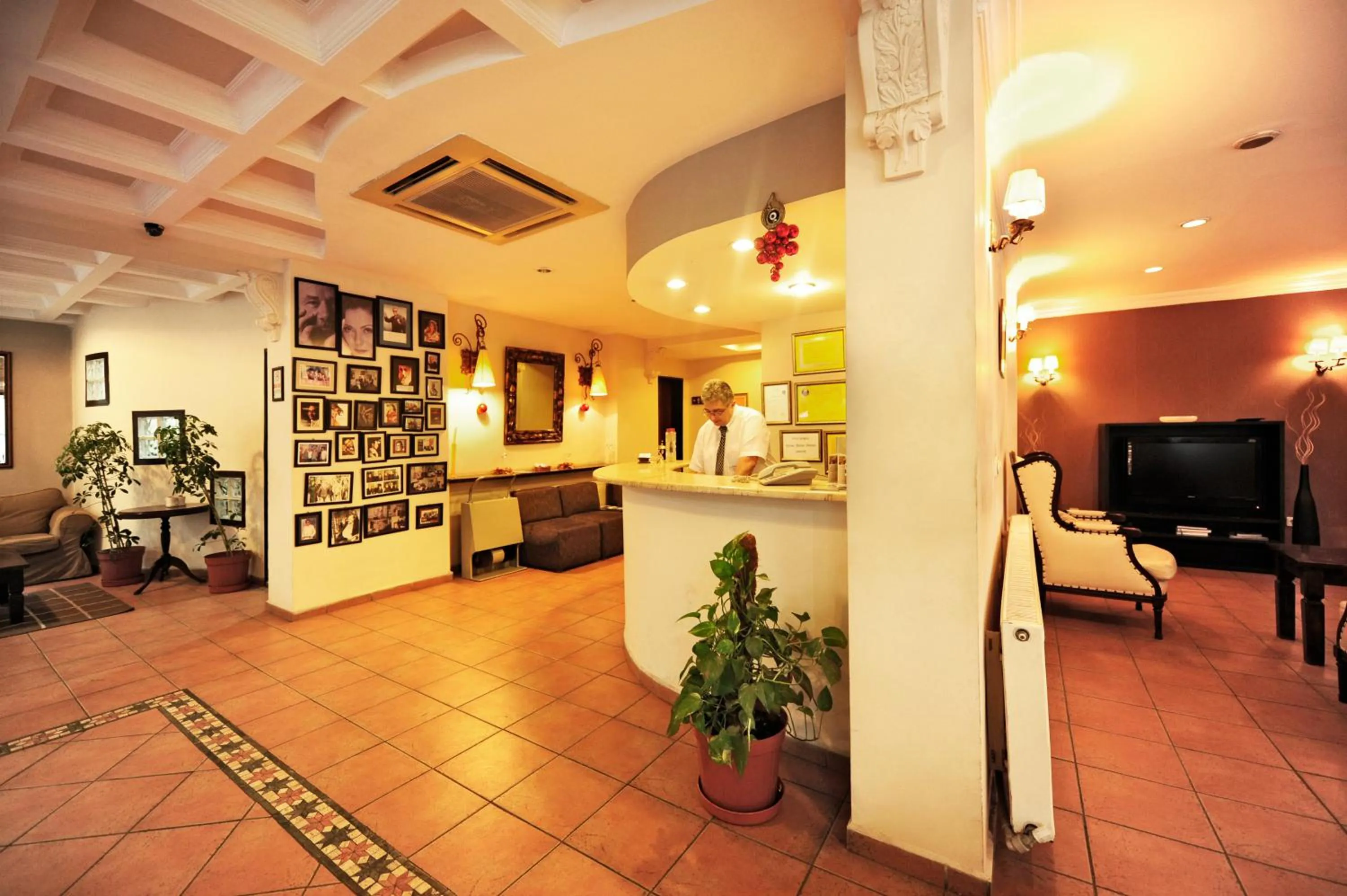 Üstün Alsancak - facilities