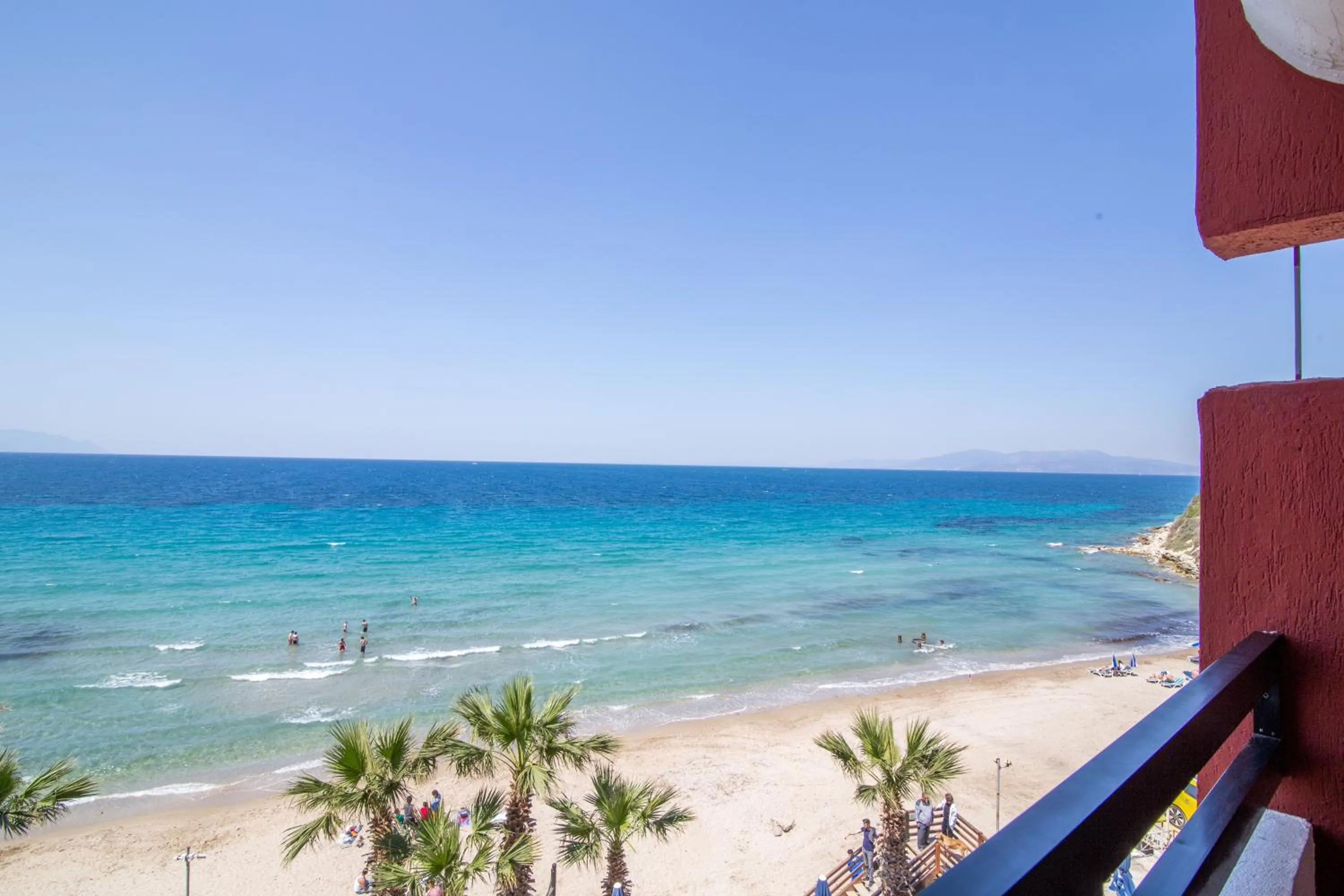 Sunday Beach Hotel - beach