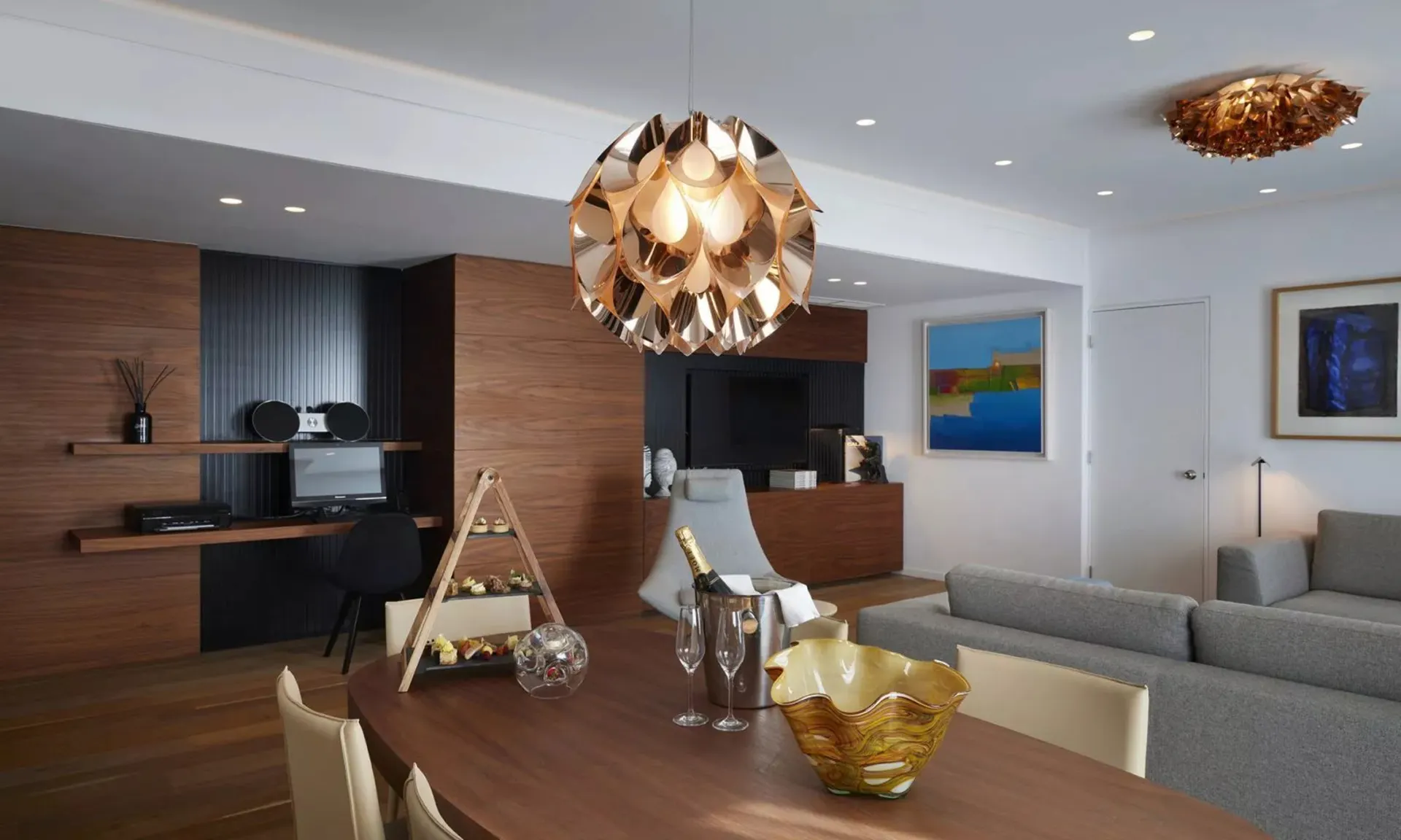 Hotel Mediterranean Beach - foodAndBeverage