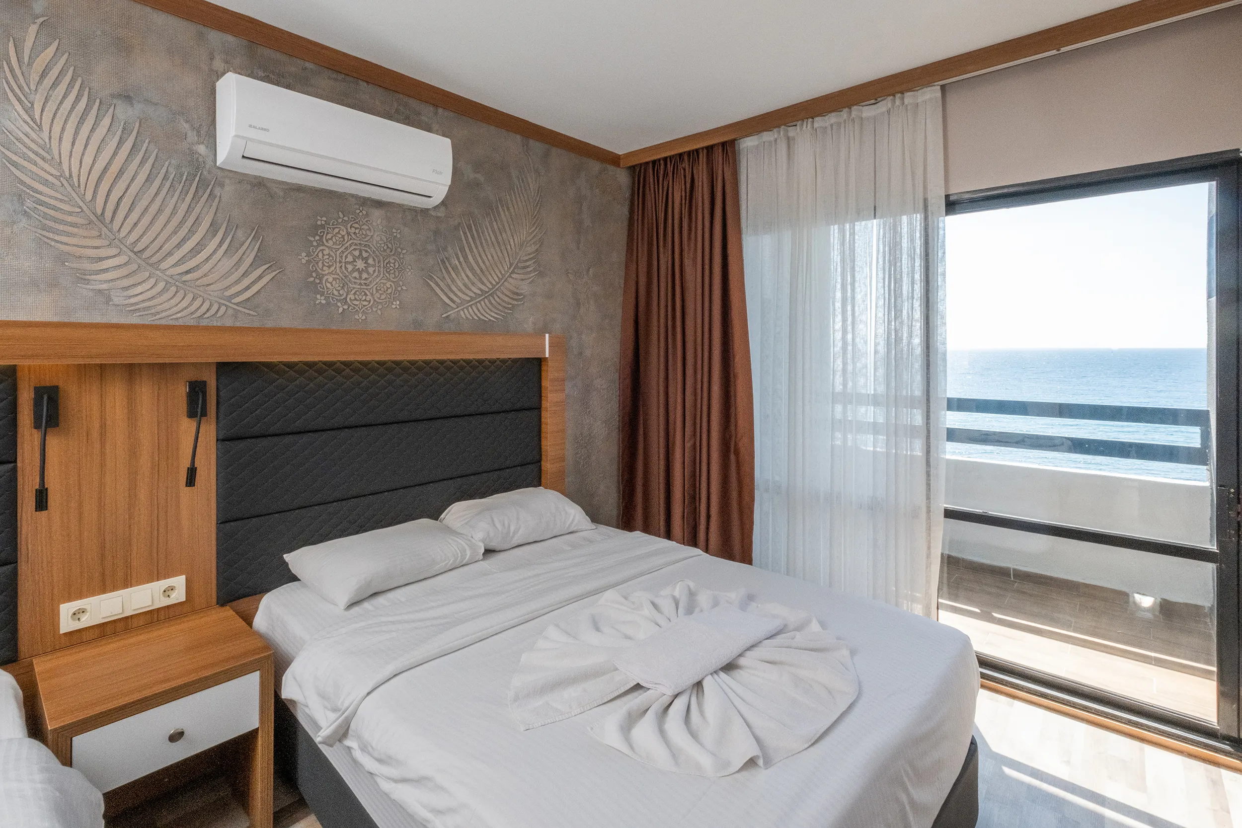 Sunday Beach Hotel - rooms