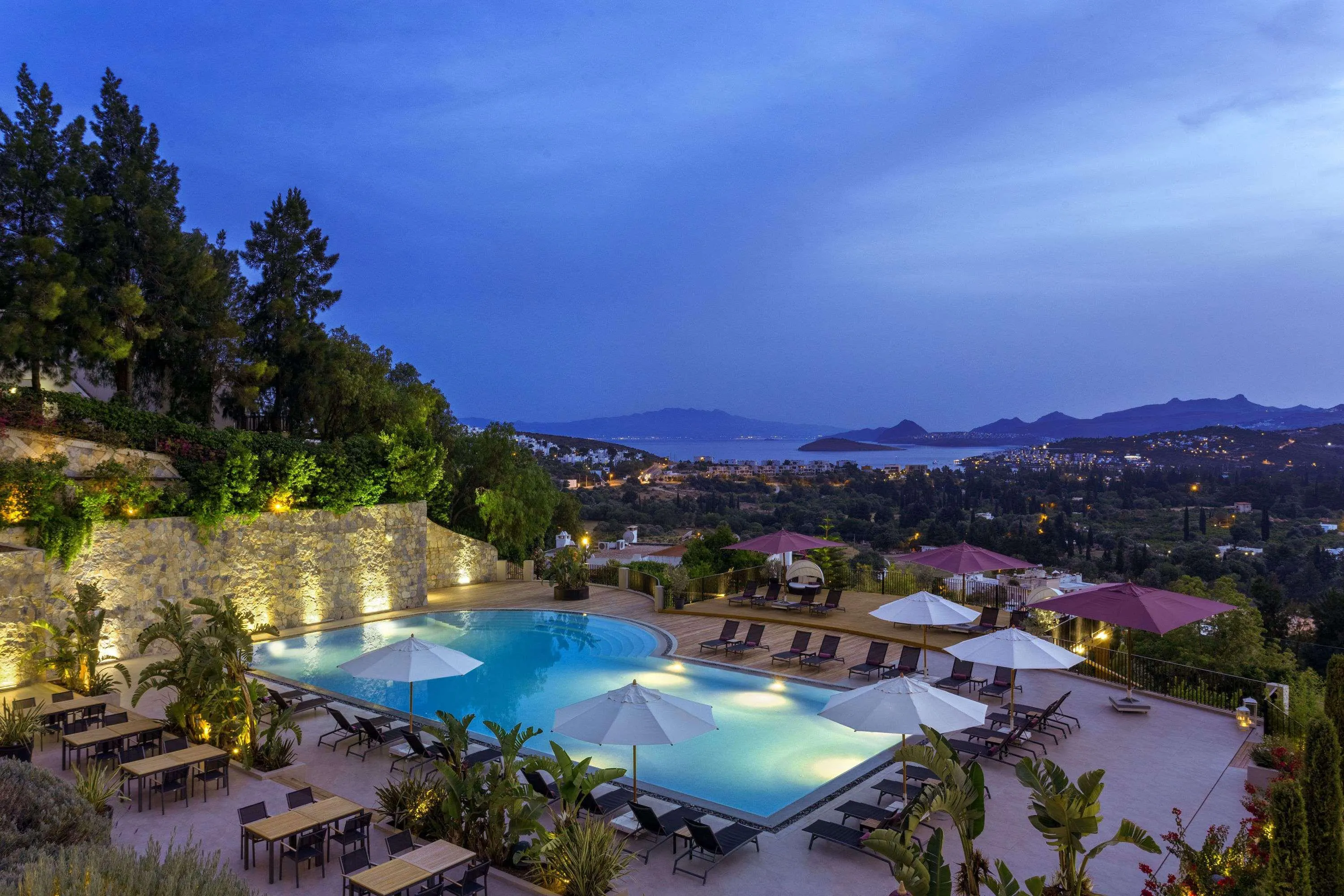 Ramada Resort Bodrum - pool