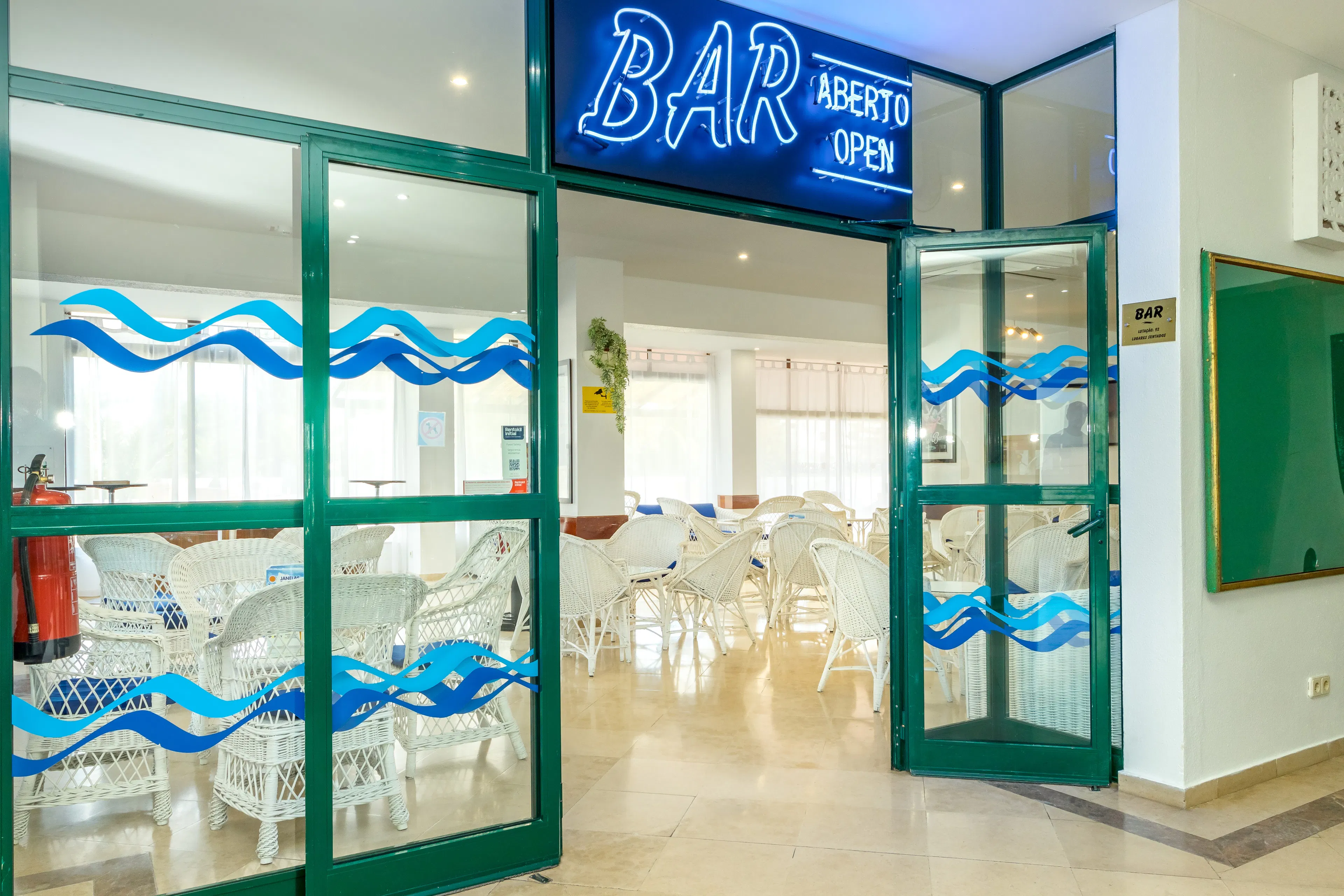 Janelas do Mar Apartamentos Turisticos - foodAndBeverage