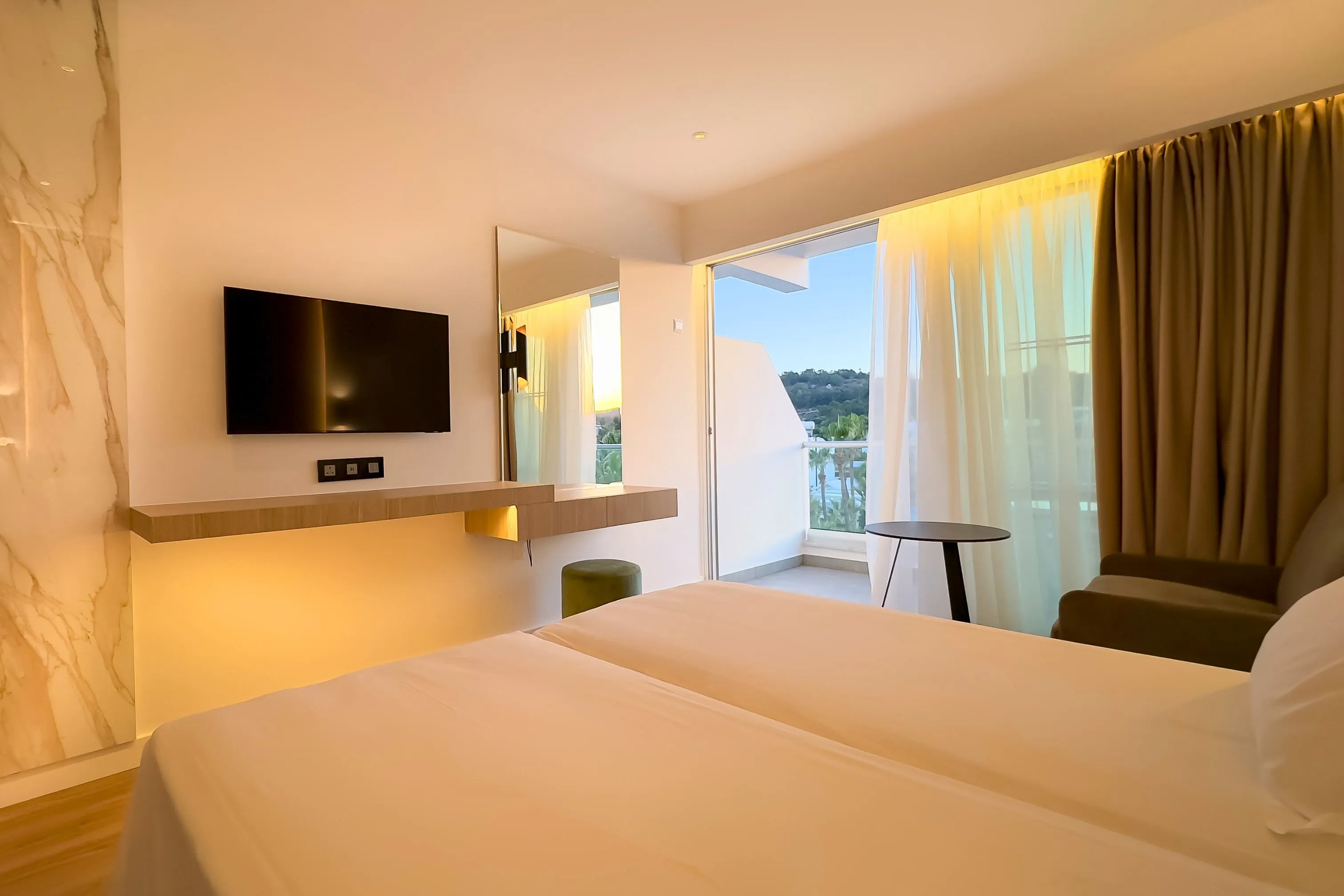 Cavo Maris Beach - rooms