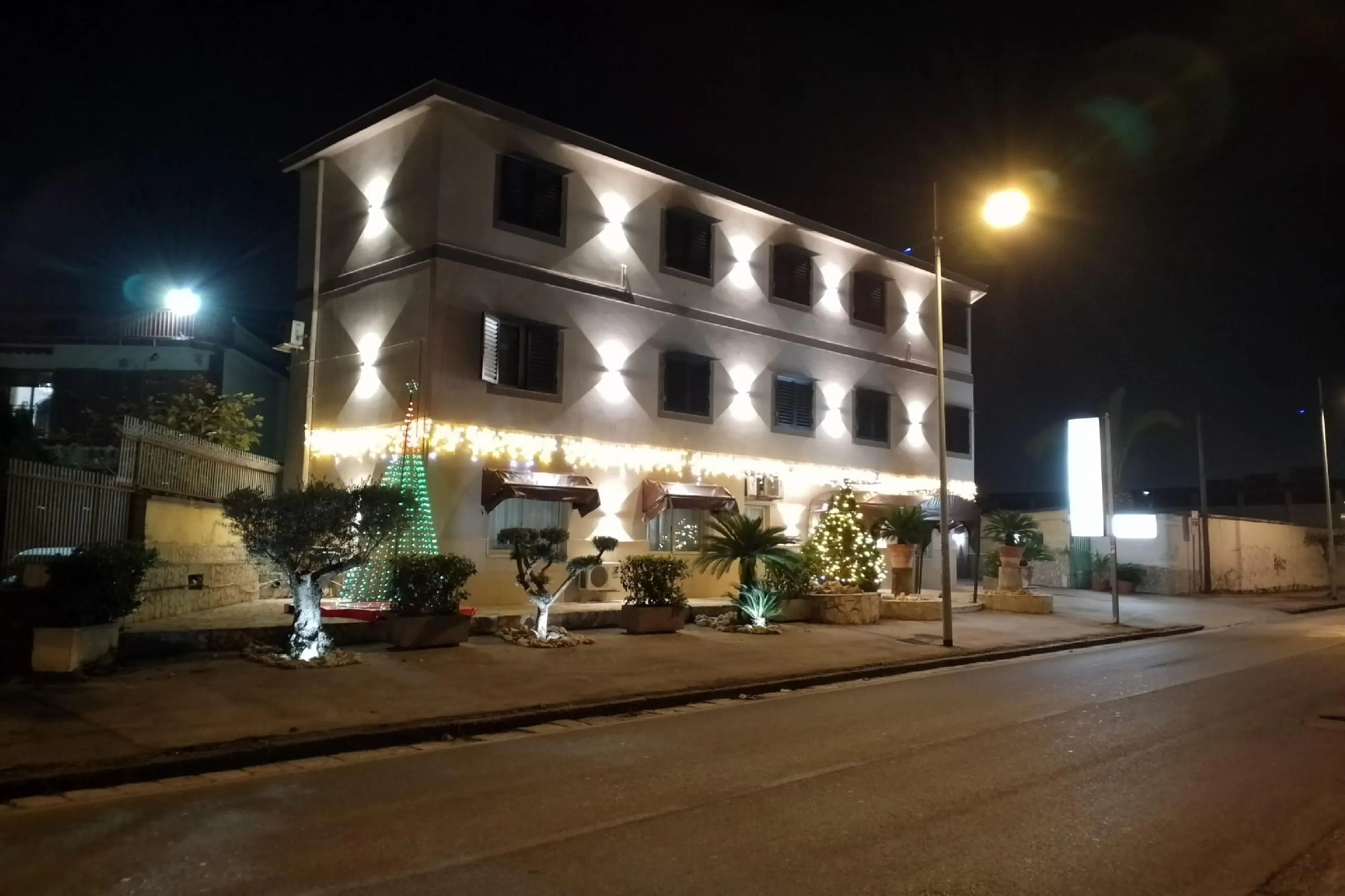 Hotel Martini - exterior