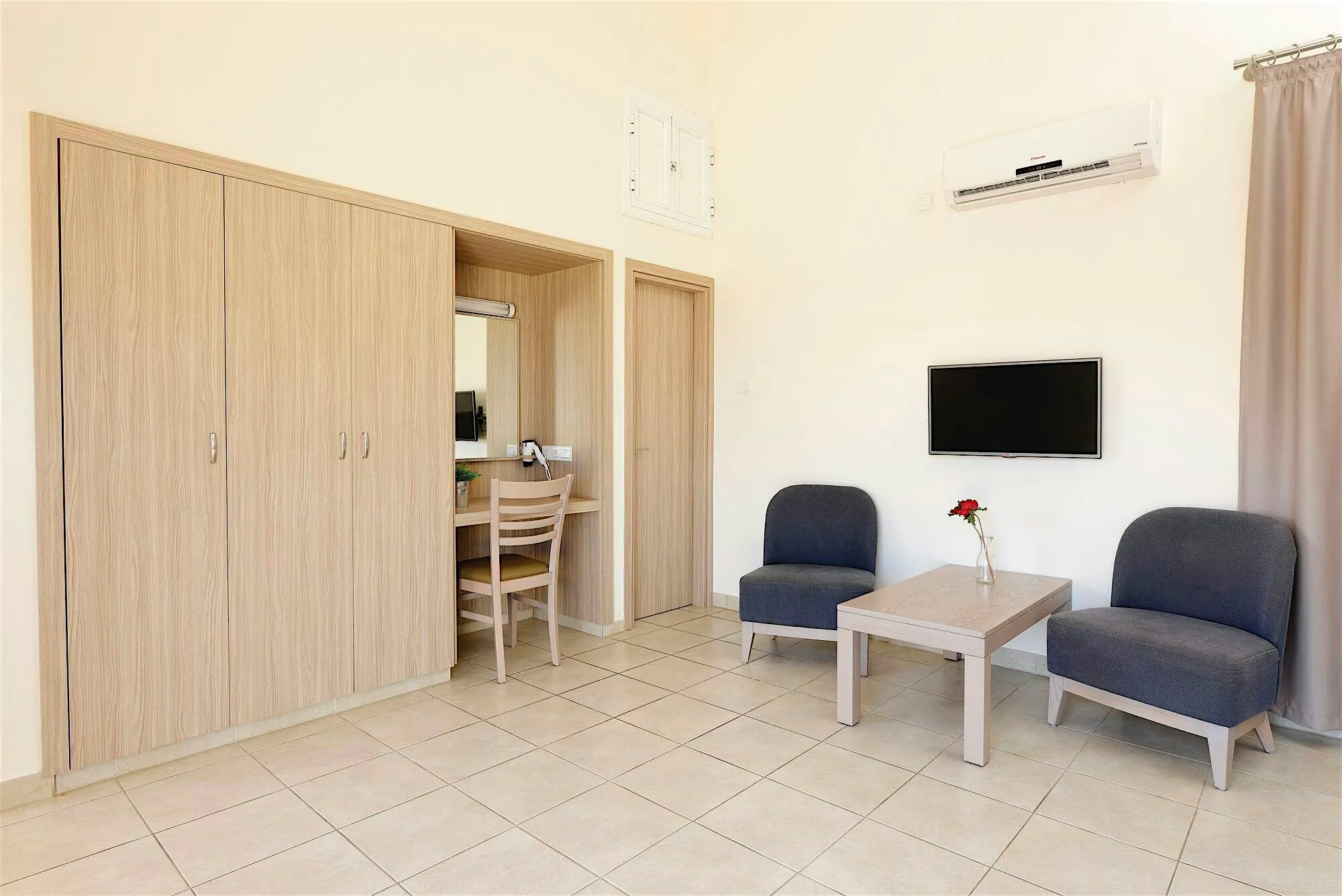 The Makronisos Holiday Village - facilities